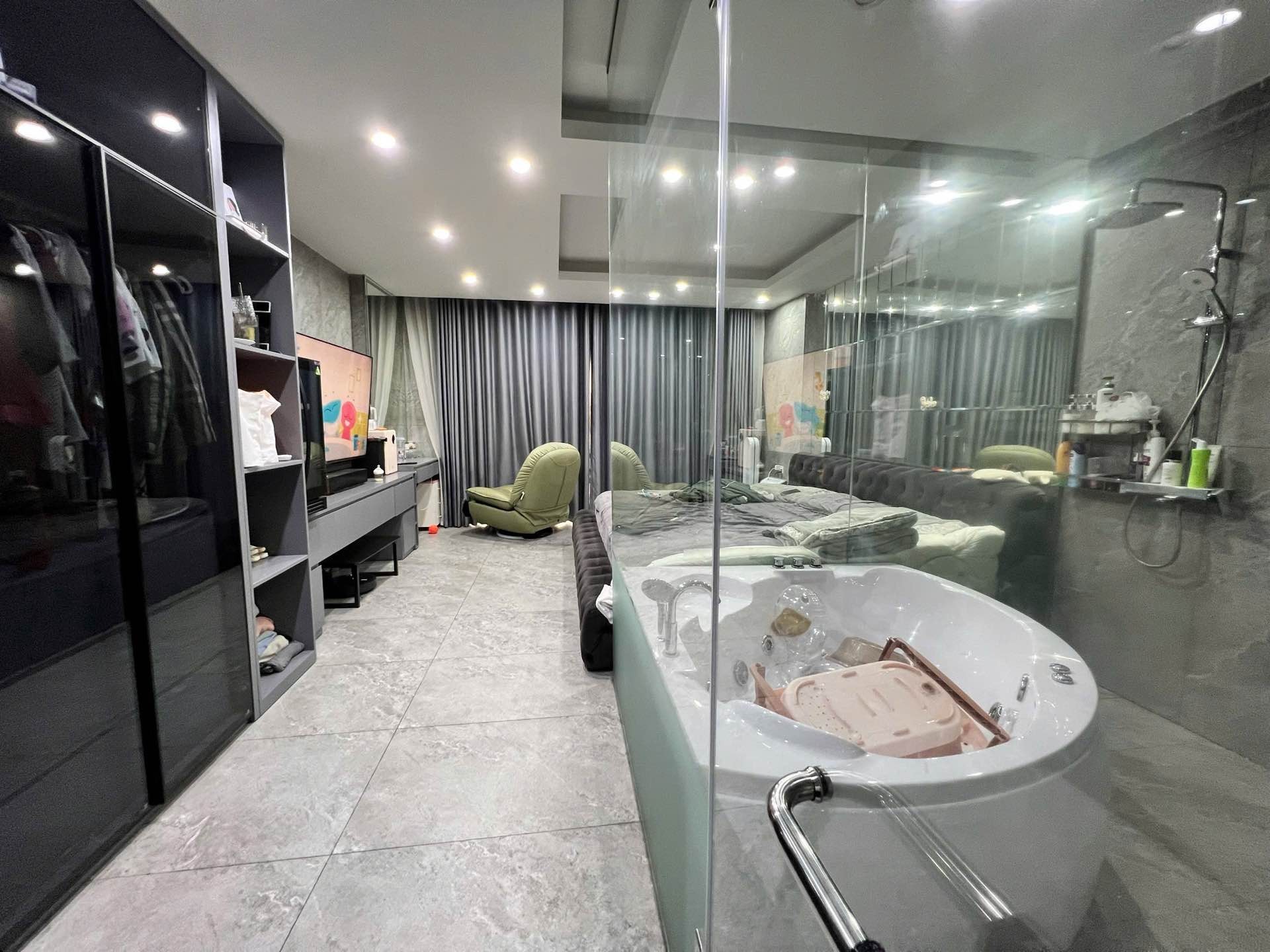 Bán nhà Bùi Huy Bích - diện tích 90m2 7 tầng - Phân lô liền kề - giá 36 tỷ