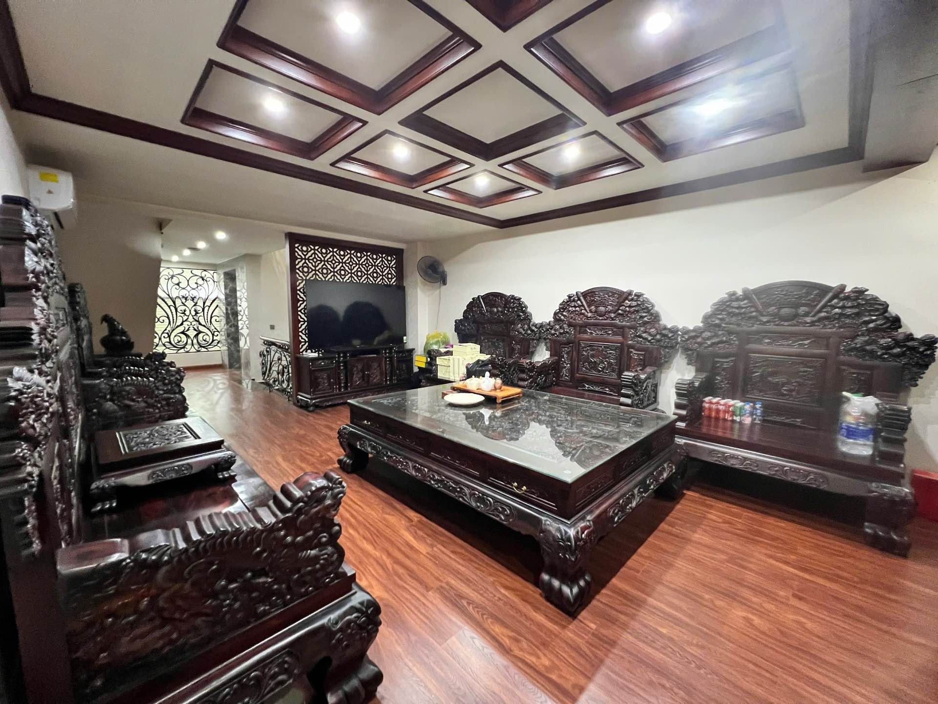 Bán nhà Bùi Huy Bích - diện tích 90m2 7 tầng - Phân lô liền kề - giá 36 tỷ