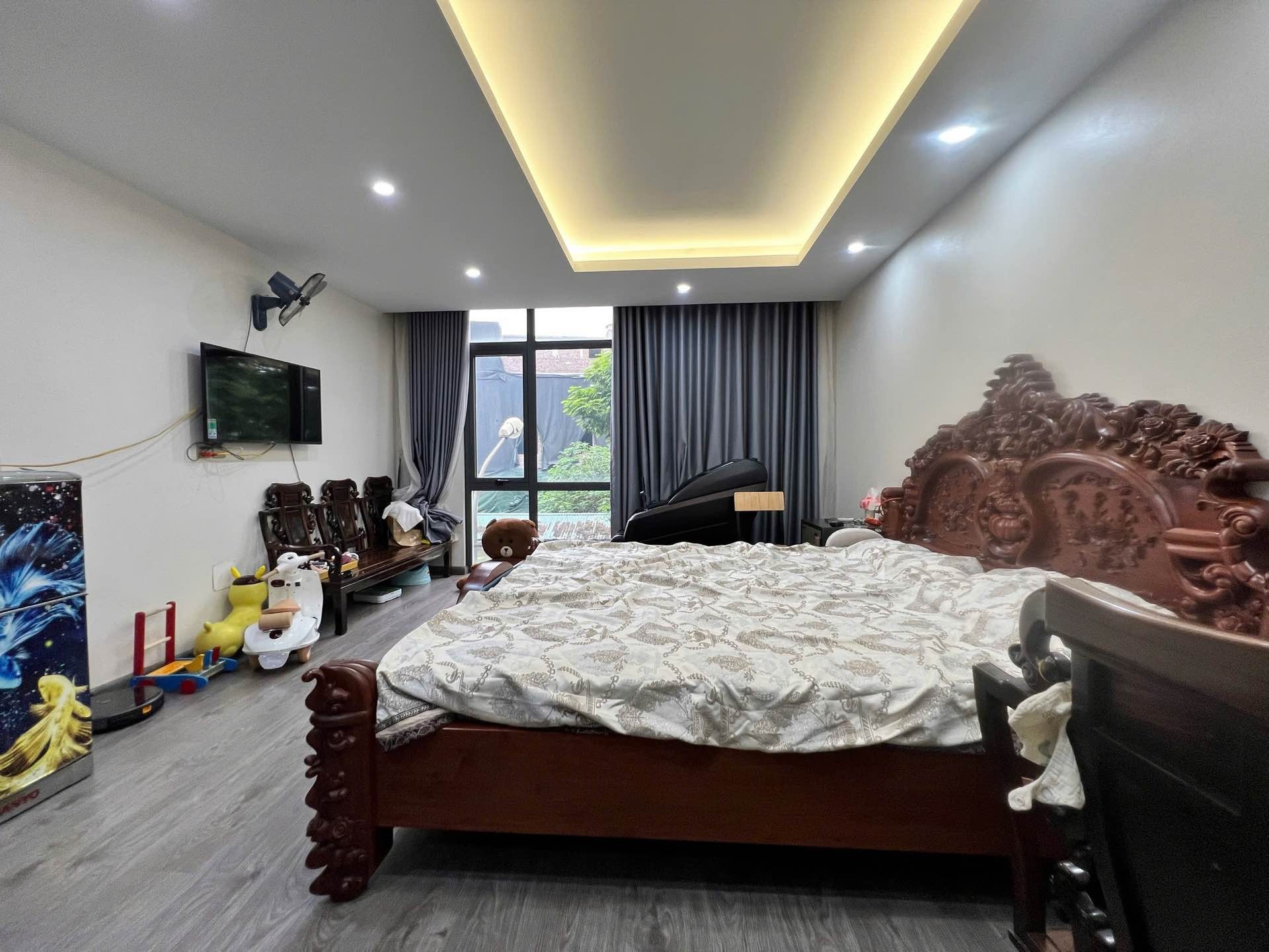 Bán nhà Bùi Huy Bích - diện tích 90m2 7 tầng - Phân lô liền kề - giá 36 tỷ