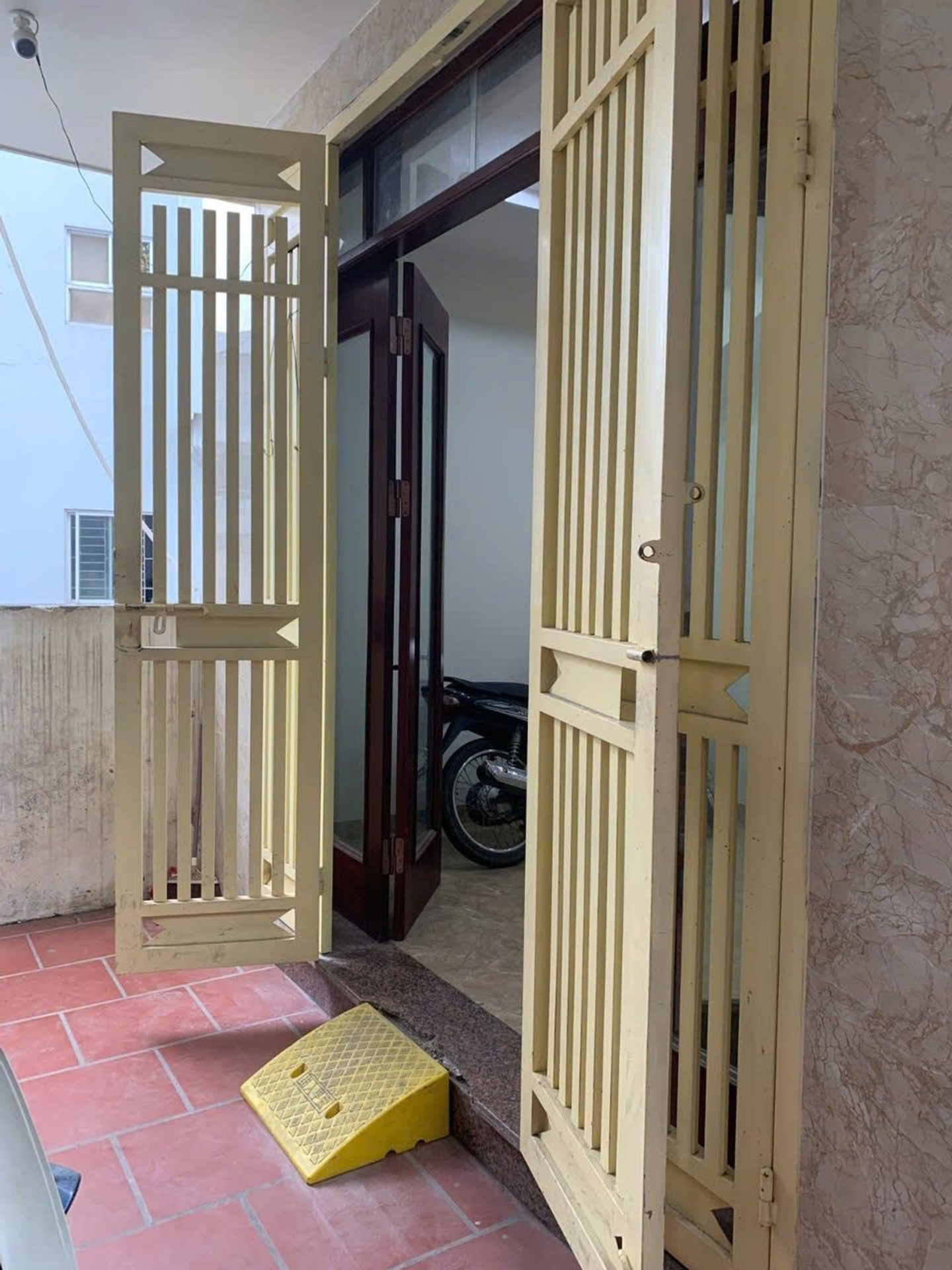 Bán nhà Định Công Hạ - diện tích 35m2 5 tầng - LÔ GÓC 3 THOÁNG - giá 8,3 tỷ
