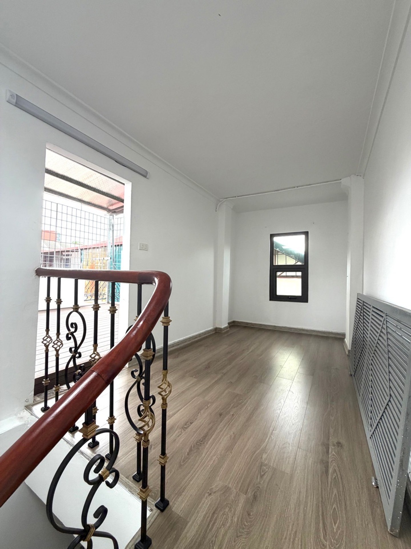Bán nhà Kim Ngưu - diện tích 31m2 5 tầng - Ngõ cực thoáng - giá 8,6 tỷ