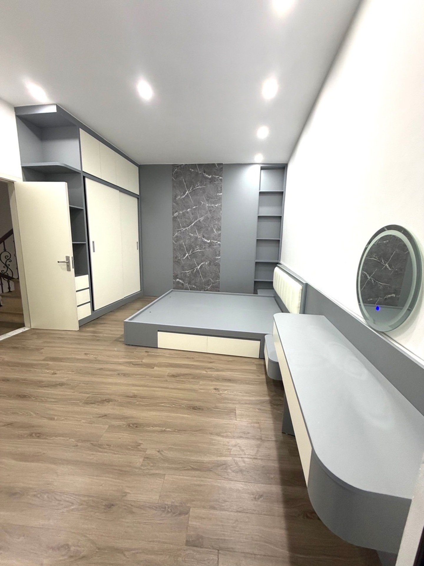 Bán nhà Kim Ngưu - diện tích 31m2 5 tầng - Ngõ cực thoáng - giá 8,6 tỷ