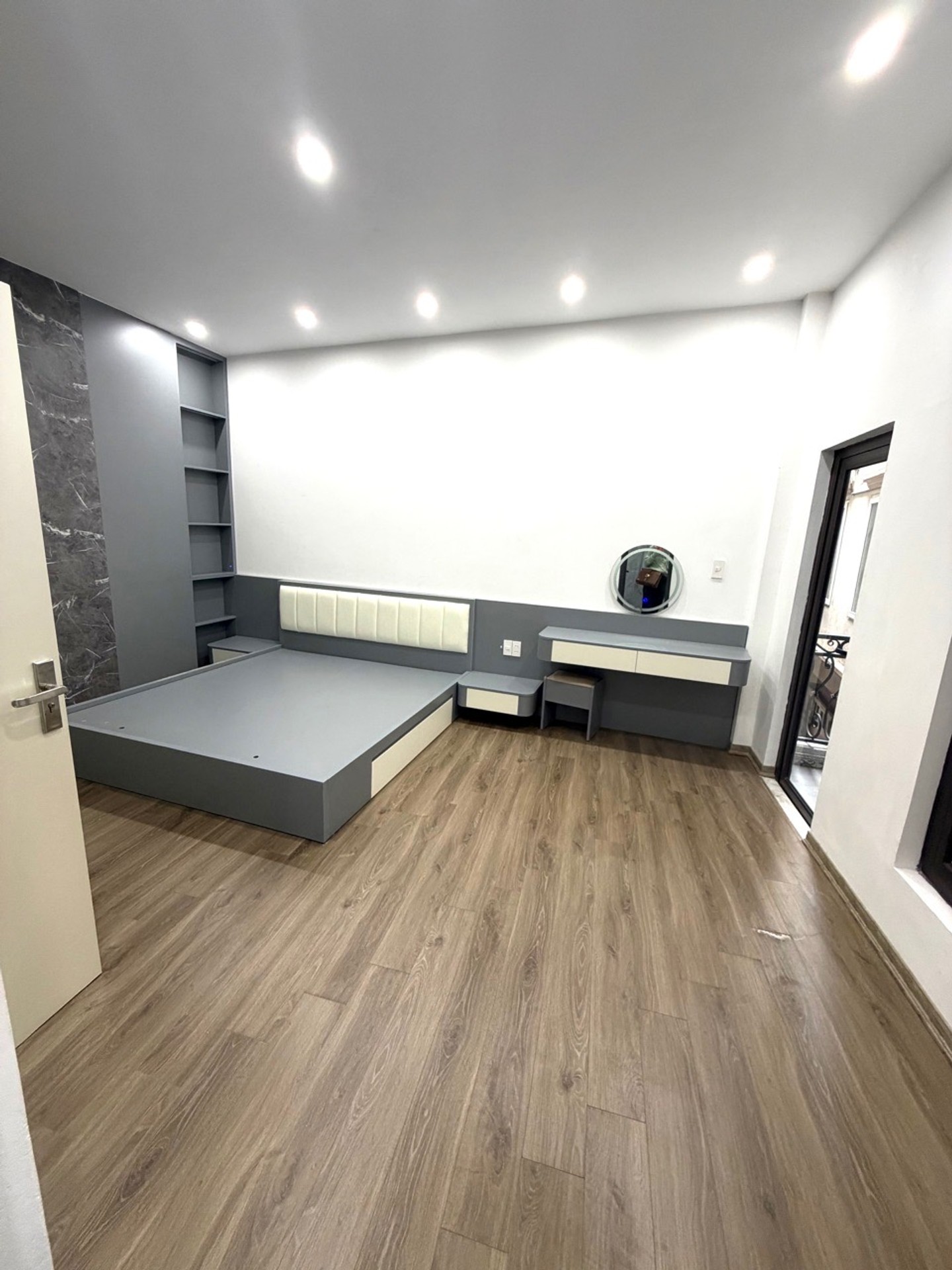 Bán nhà Kim Ngưu - diện tích 31m2 5 tầng - Ngõ cực thoáng - giá 8,6 tỷ