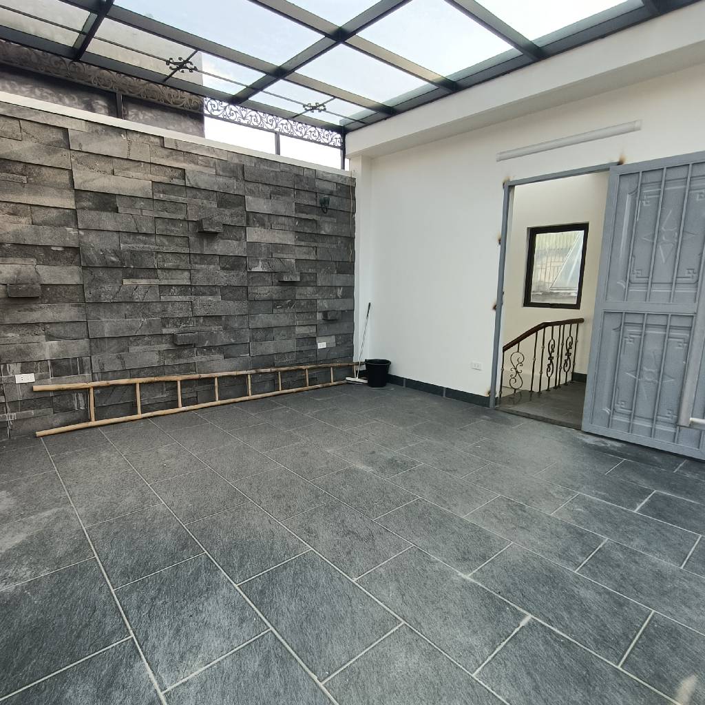 Bán nhà Dương Văn Bé - diện tích 33m2 5 tầng - Full đồ - giá 8,2 tỷ