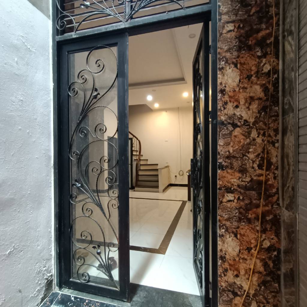 Bán nhà Dương Văn Bé - diện tích 33m2 5 tầng - Full đồ - giá 8,2 tỷ