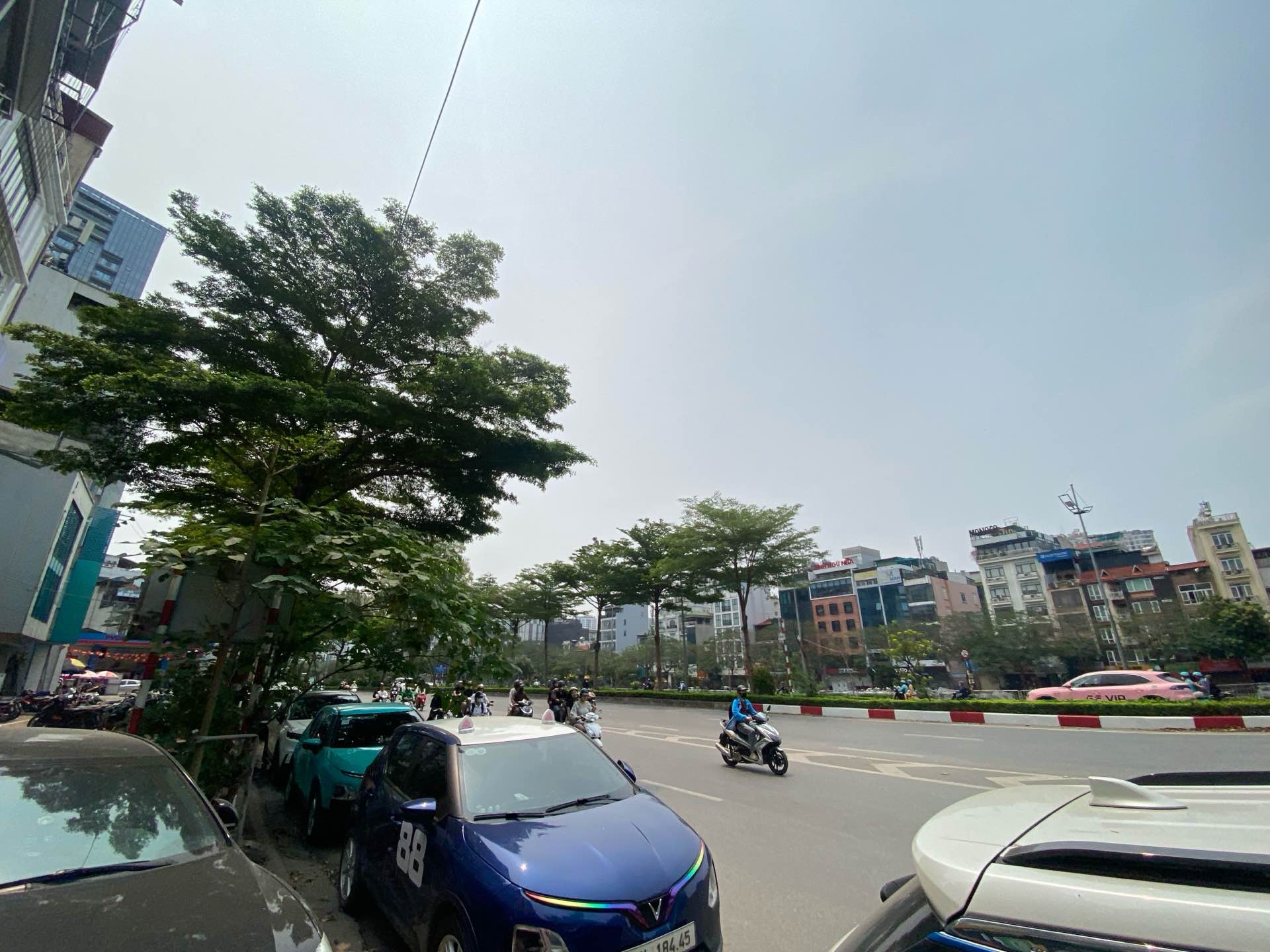 Bán nhà Đường Láng - diện tích 57.6m2 6 tầng - 2 mặt thoáng - giá 47,5 tỷ