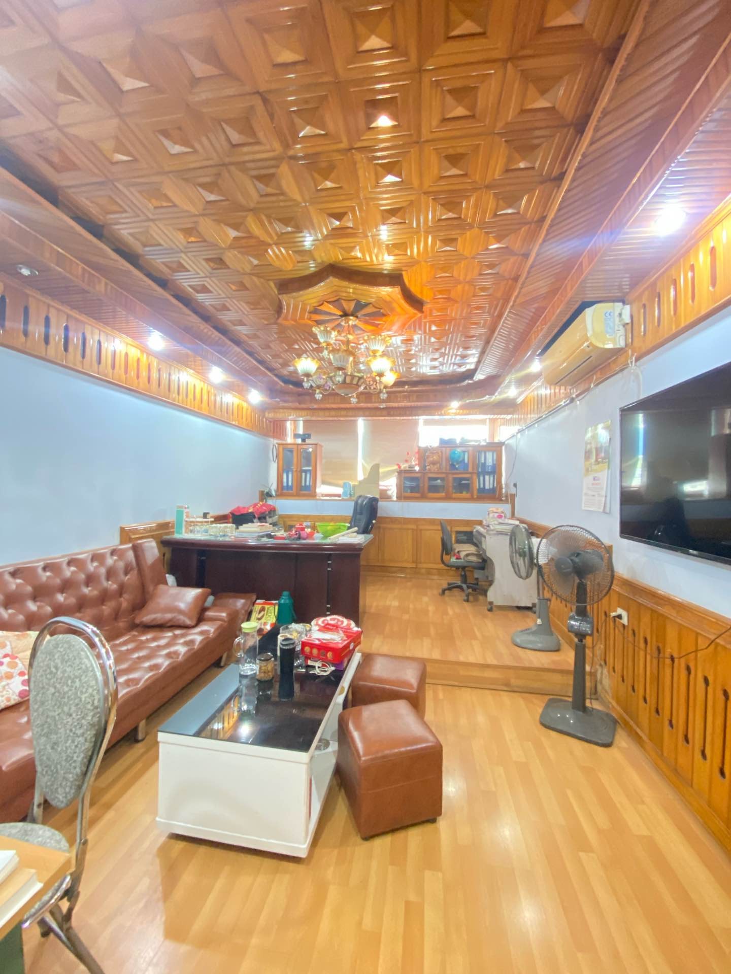 Bán nhà Đường Láng - diện tích 57.6m2 6 tầng - 2 mặt thoáng - giá 47,5 tỷ