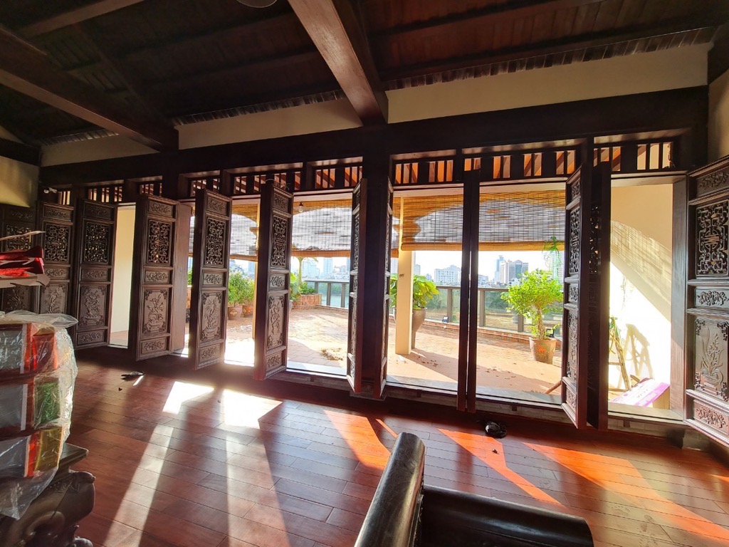 Bán nhà Hoàng Cầu - diện tích 240m2 9 tầng - Toà nhà 8 tầng nổi và 1 tầng hầm - giá 140 tỷ