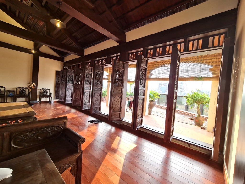 Bán nhà Hoàng Cầu - diện tích 240m2 9 tầng - Toà nhà 8 tầng nổi và 1 tầng hầm - giá 140 tỷ