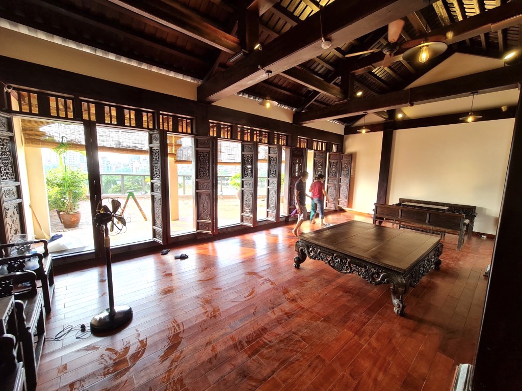 Bán nhà Hoàng Cầu - diện tích 240m2 9 tầng - Toà nhà 8 tầng nổi và 1 tầng hầm - giá 140 tỷ