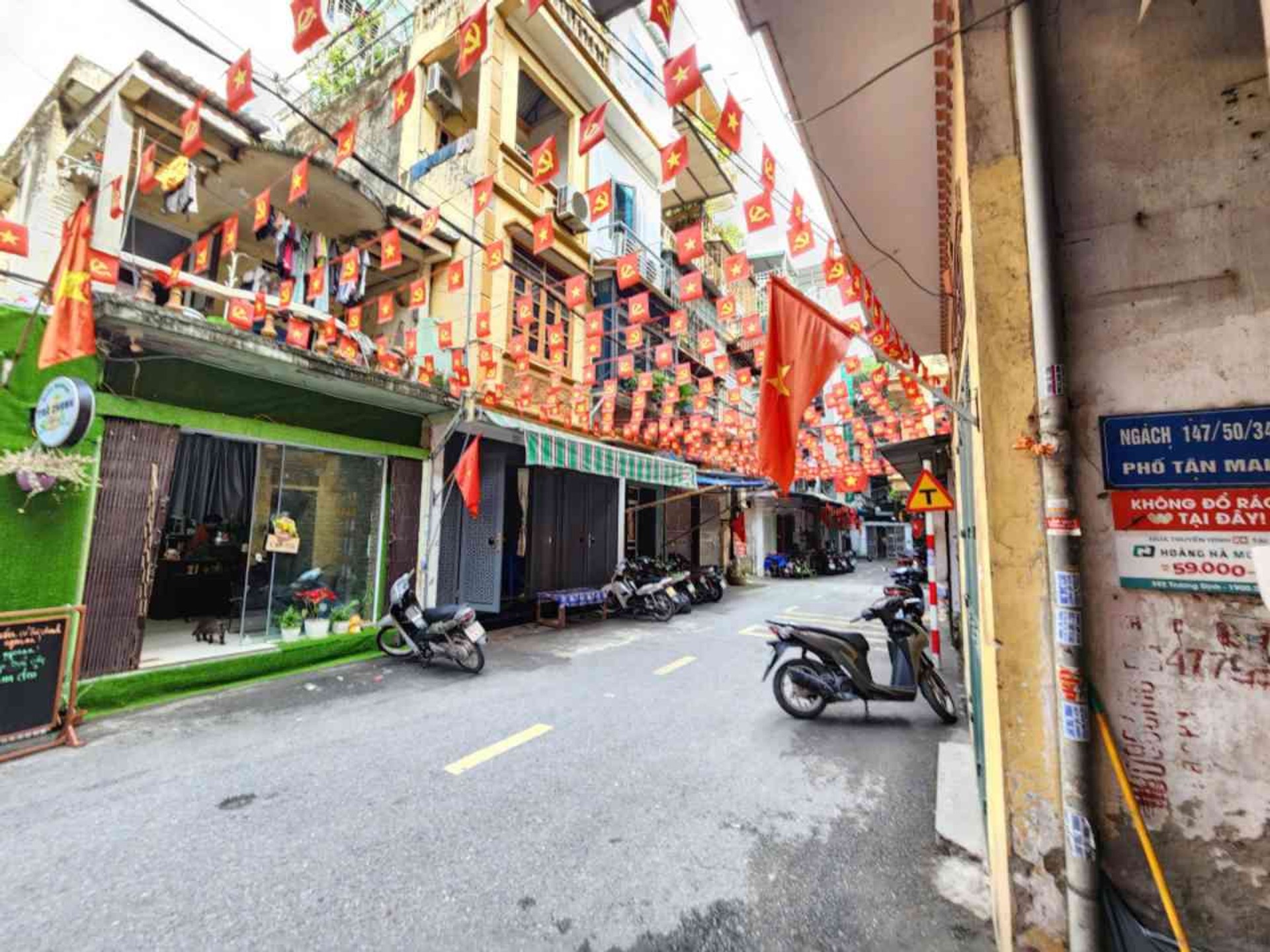 Bán nhà Tân Mai - diện tích 14m2 5 tầng - Ngõ thông, cách ô tô tránh chỉ 30m - giá 2,98 tỷ