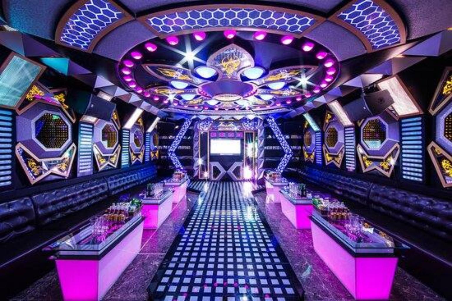 Bán nhà Trần Duy Hưng - diện tích 94m2 7 tầng - Mặt phố kinh doanh đỉnh - giá 76 tỷ