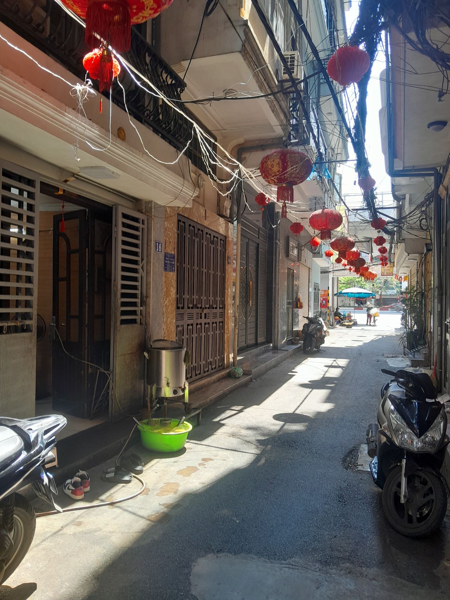 Bán nhà Hòa Bình 2 - diện tích 34m2 4 tầng - ô tô vào tận nhà - giá 15,8 tỷ