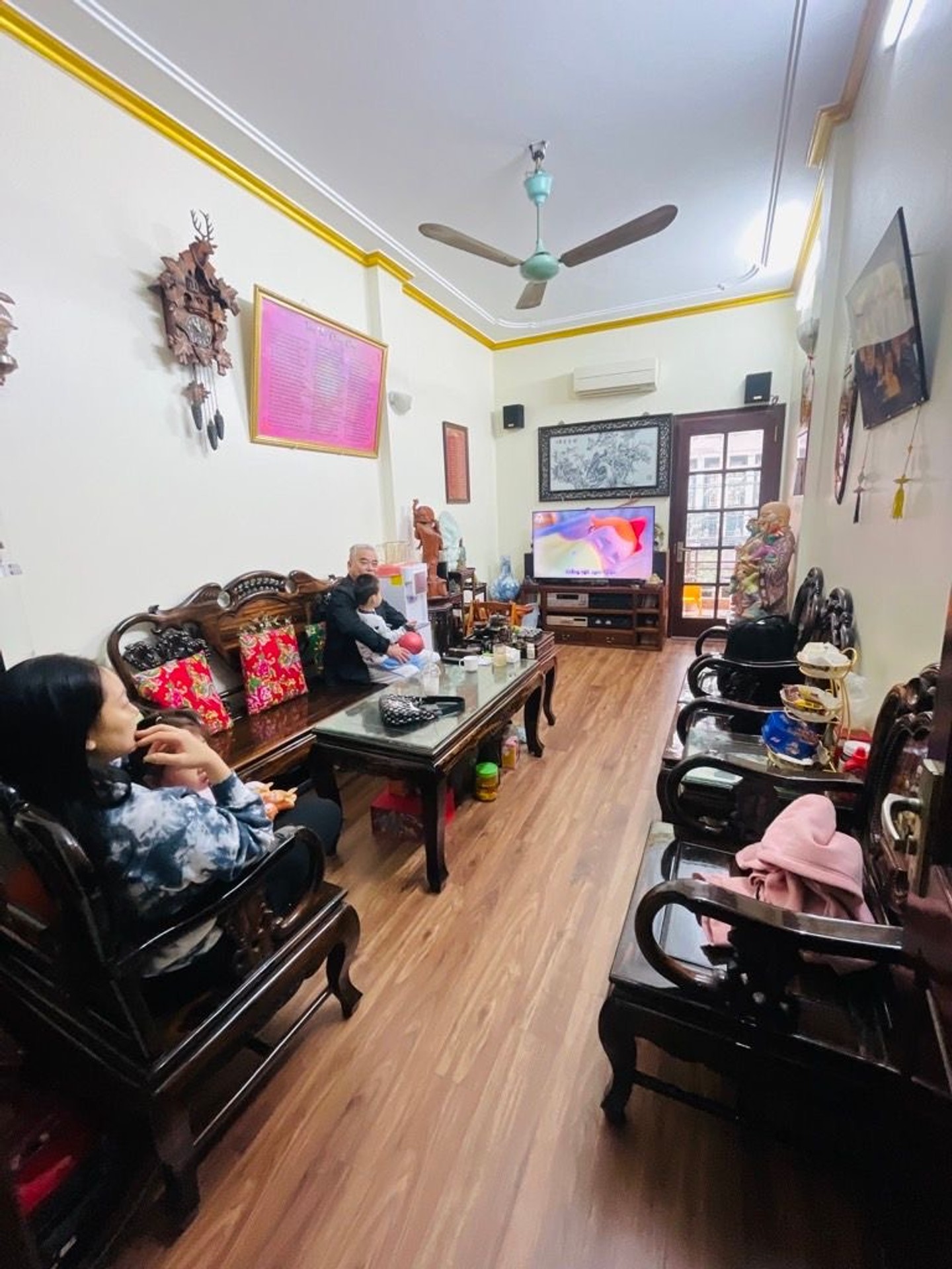 Bán nhà Bạch Đằng - diện tích 92.5m2 4 tầng - Mặt phố kinh doanh sầm uất - giá 26,5 tỷ