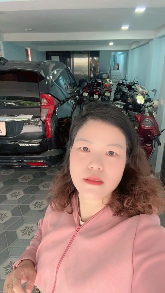 Bán nhà Hưng Phúc - diện tích 90m2 4 tầng - Lô góc ô tô dừng đỗ ngày đêm - giá 31 tỷ