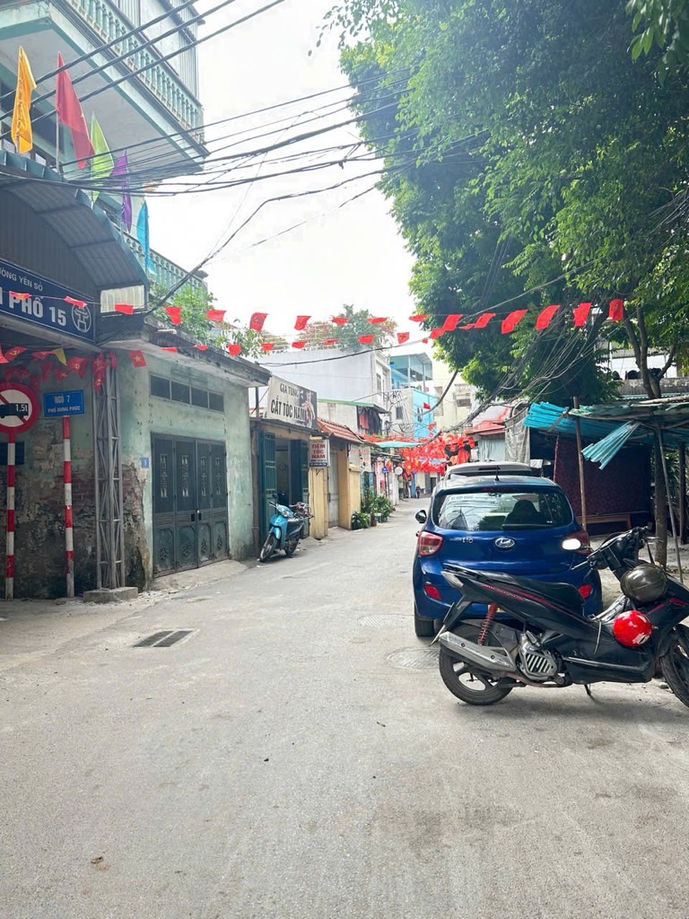 Bán nhà Hưng Phúc - diện tích 90m2 4 tầng - Lô góc ô tô dừng đỗ ngày đêm - giá 31 tỷ