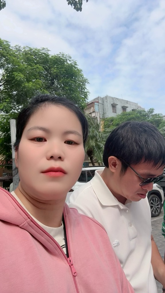 Bán nhà Hưng Phúc - diện tích 90m2 4 tầng - Lô góc ô tô dừng đỗ ngày đêm - giá 31 tỷ