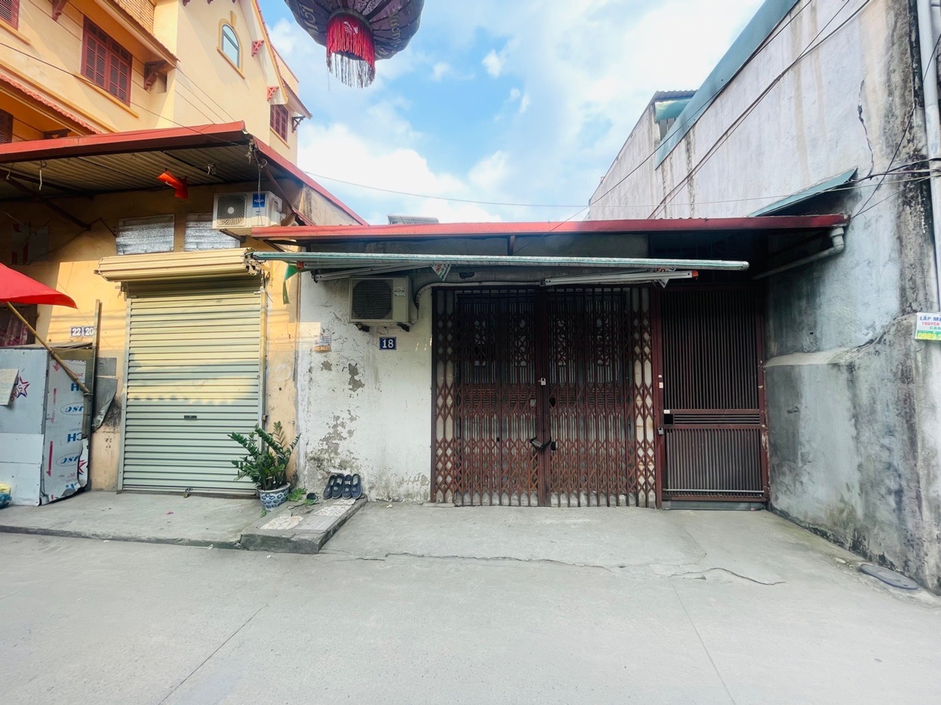 Bán nhà Đông Thiên - diện tích 131m2 1 tầng - ô tô nhỏ qua nhà - giá 29 tỷ