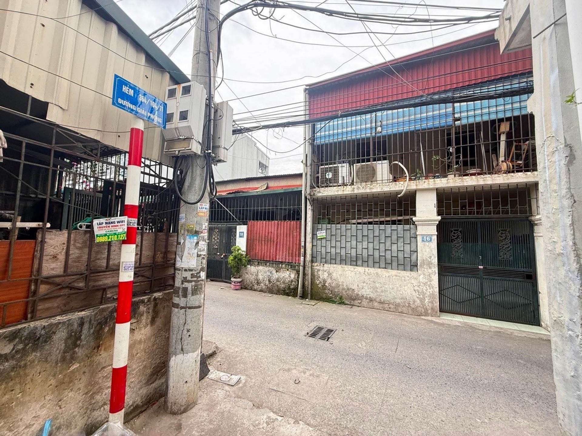 Bán nhà Giải Phóng - diện tích 55m2 1 tầng - Nhà hiếm, ngõ ô tô 7 chỗ tránh - giá 3 tỷ
