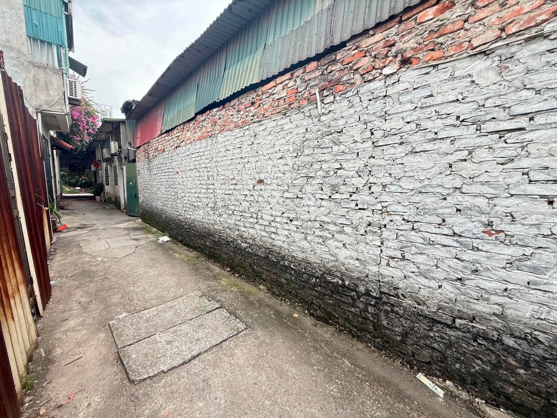 Bán nhà Giải Phóng - diện tích 55m2 1 tầng - Nhà hiếm, ngõ ô tô 7 chỗ tránh - giá 3 tỷ