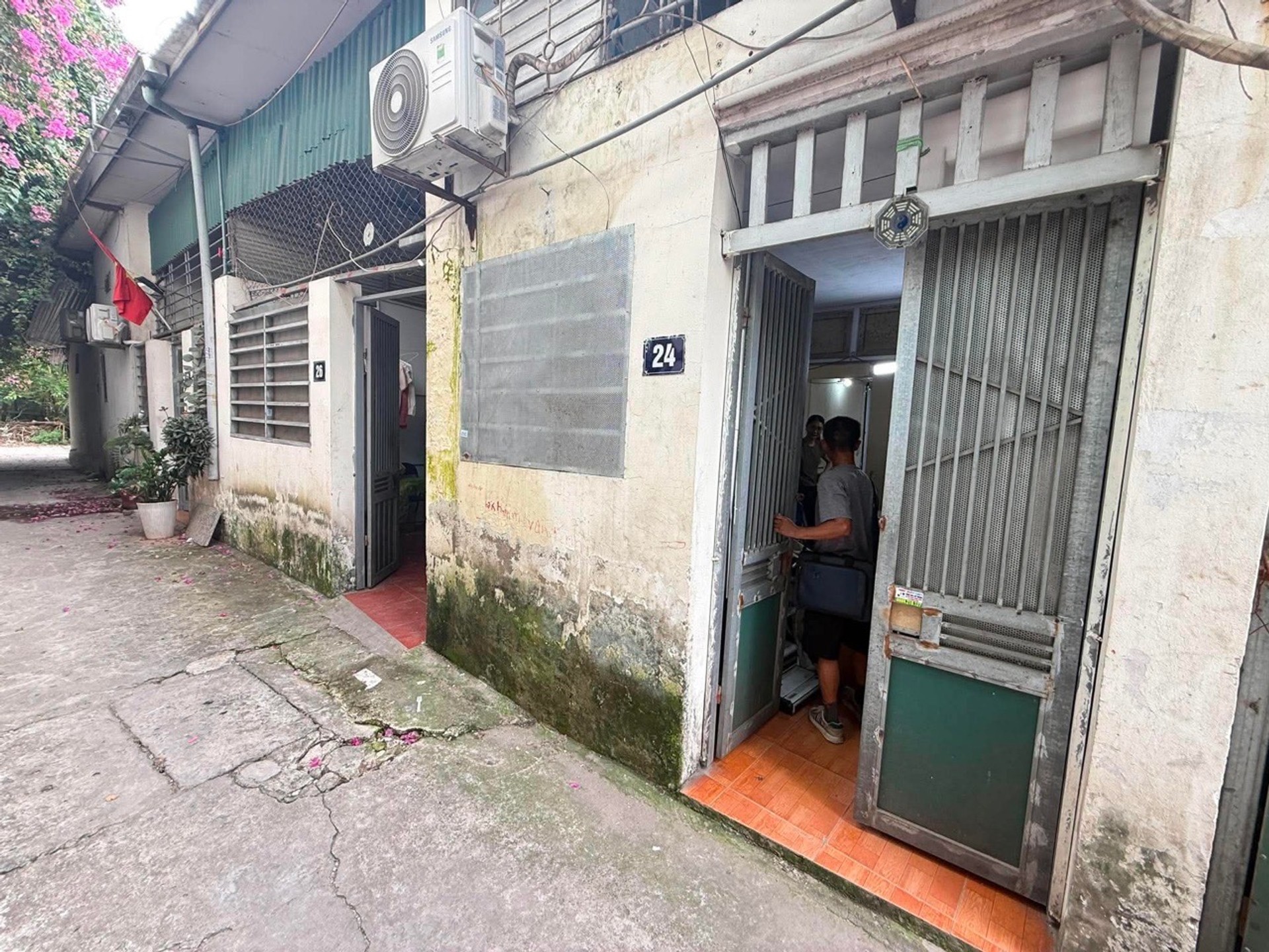 Bán nhà Giải Phóng - diện tích 55m2 1 tầng - Nhà hiếm, ngõ ô tô 7 chỗ tránh - giá 3 tỷ