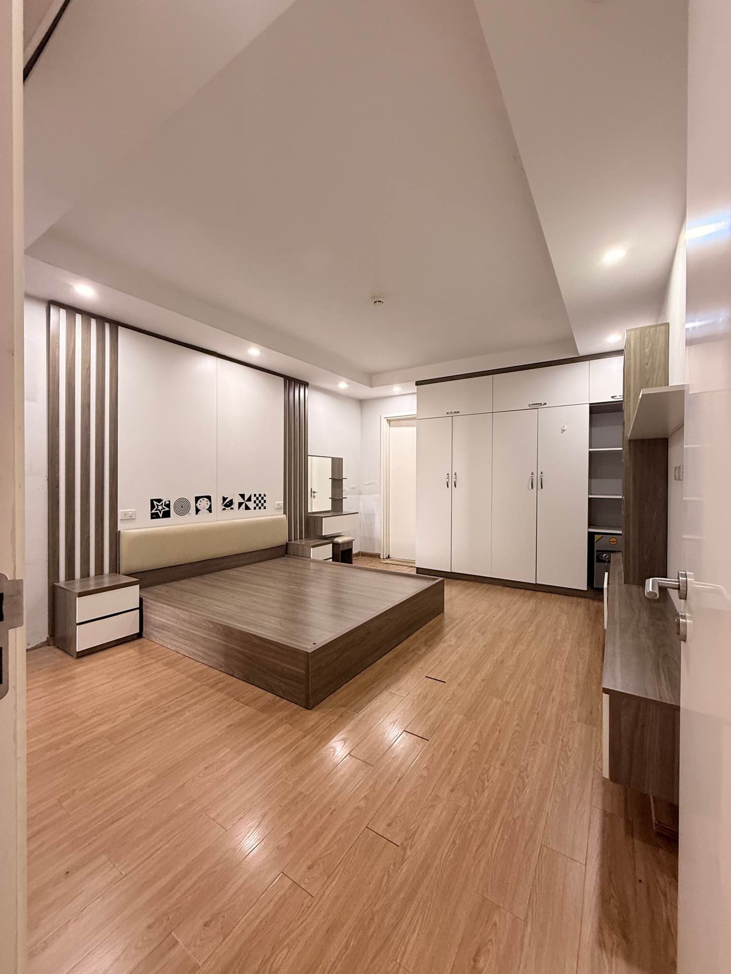 Bán nhà Vĩnh Hưng - diện tích 99m2 1 tầng - Căn hộ chung cư T&T - giá 7,25 tỷ