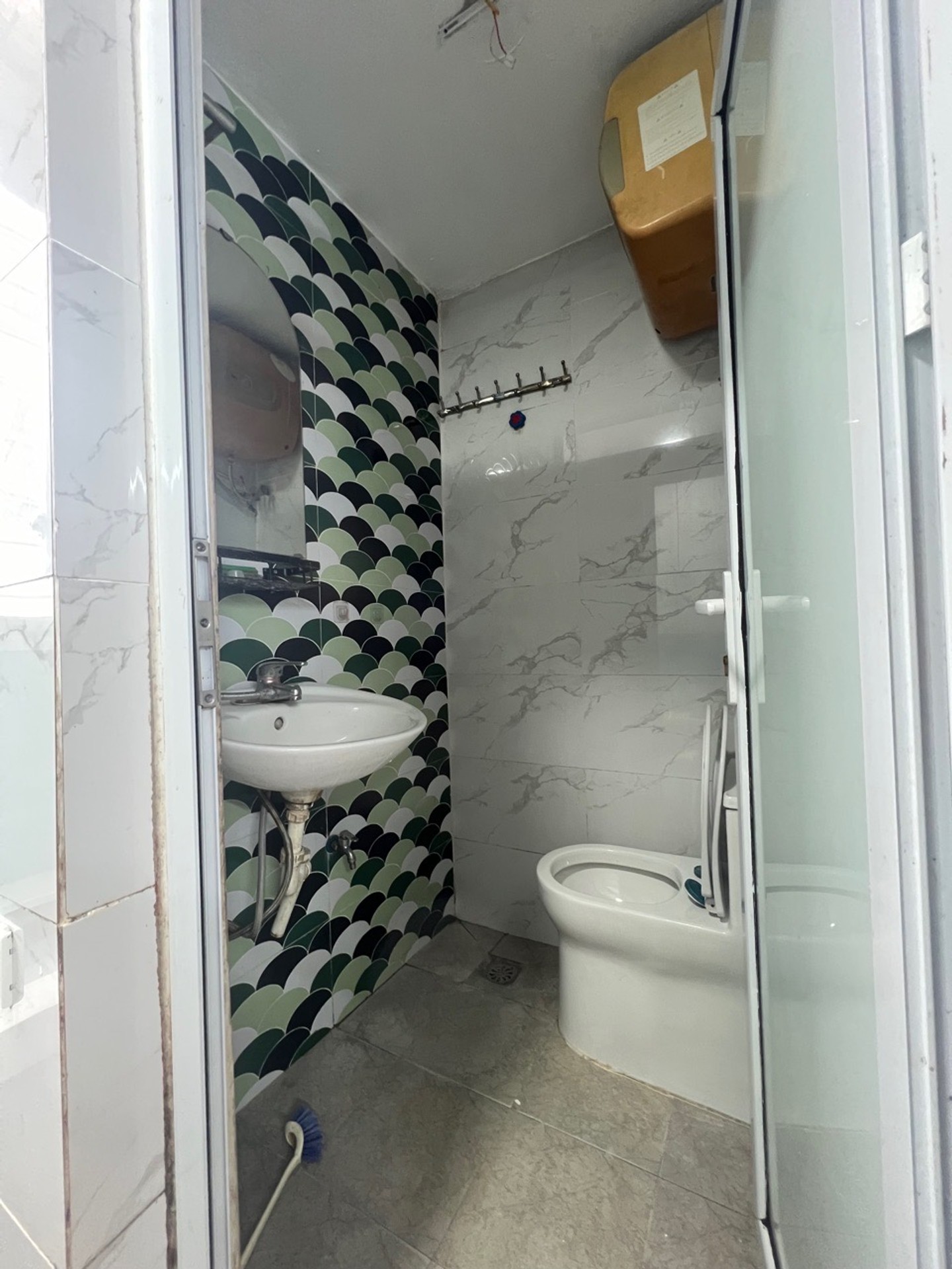 Bán nhà Tân Mai - diện tích 60m2 2 tầng - căn góc 3 mặt thoáng - giá 3,15 tỷ