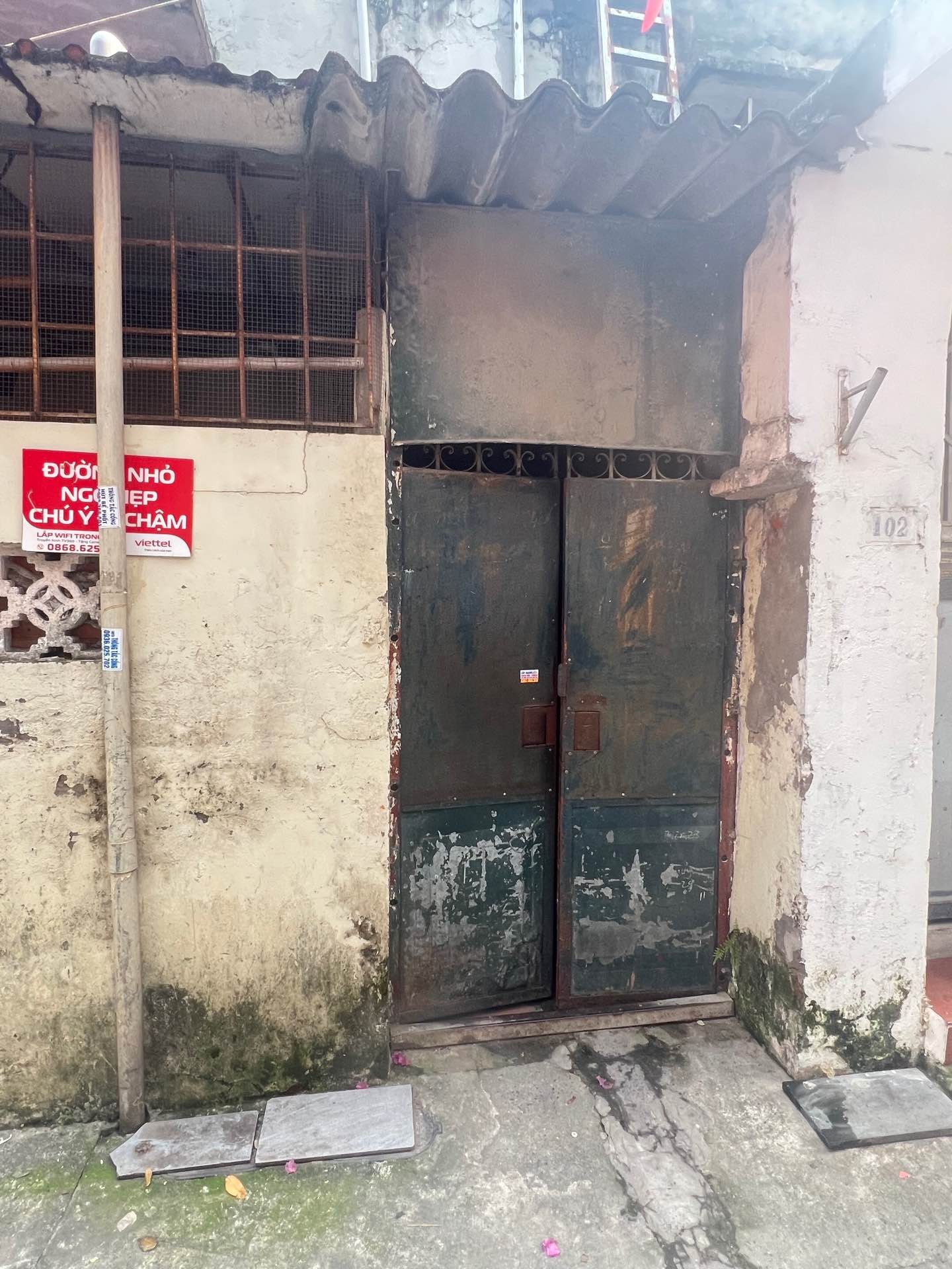 Bán nhà Tân Mai - diện tích 60m2 2 tầng - căn góc 3 mặt thoáng - giá 3,15 tỷ