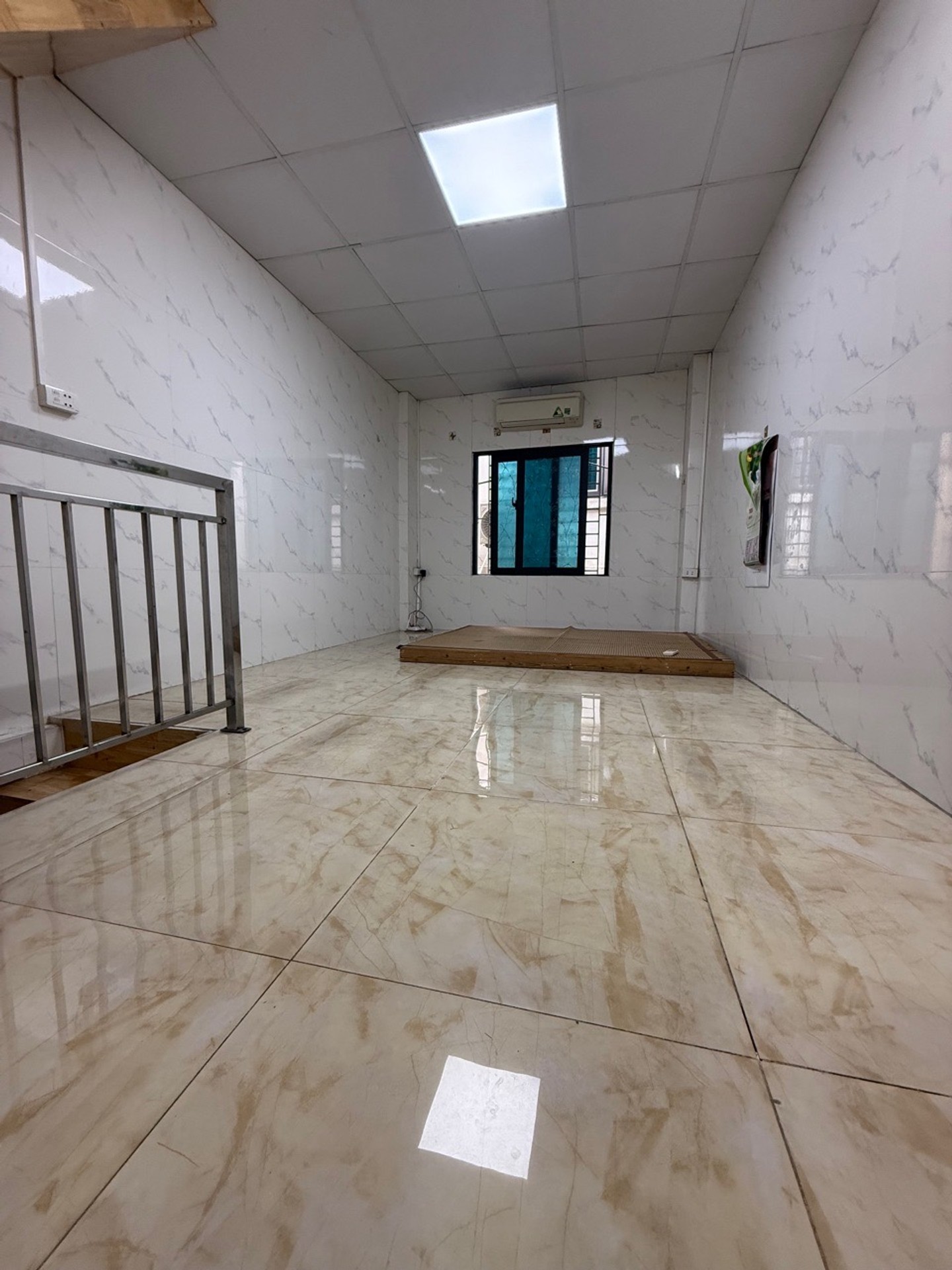 Bán nhà Lĩnh Nam - diện tích 21m2 3 tầng - Nhà đẹp hiếm có - giá 3,2 tỷ