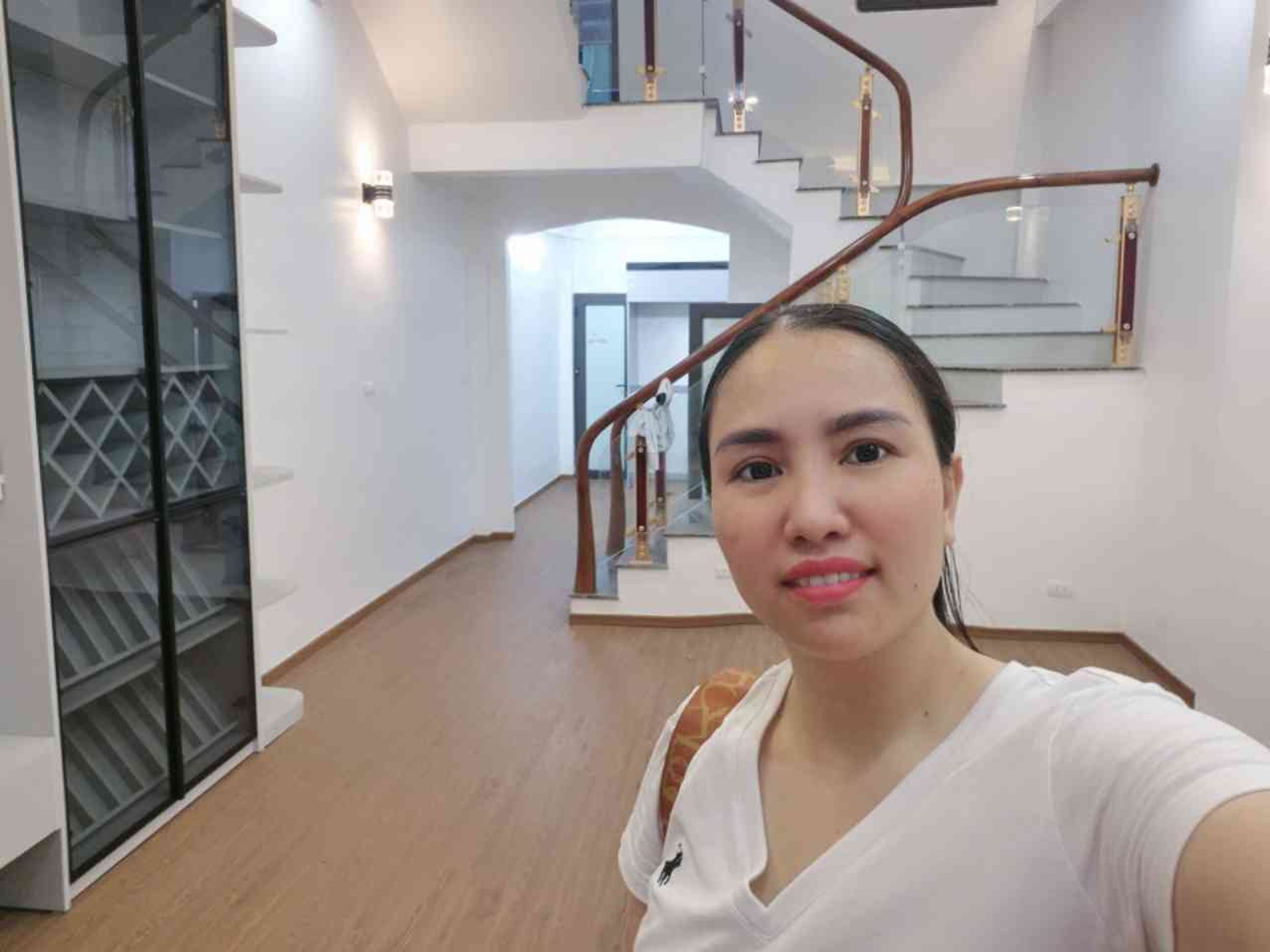 Bán nhà Ngũ Nhạc - diện tích 48m2 5 tầng - Ô tô đỗ cổng - giá 9,98 tỷ