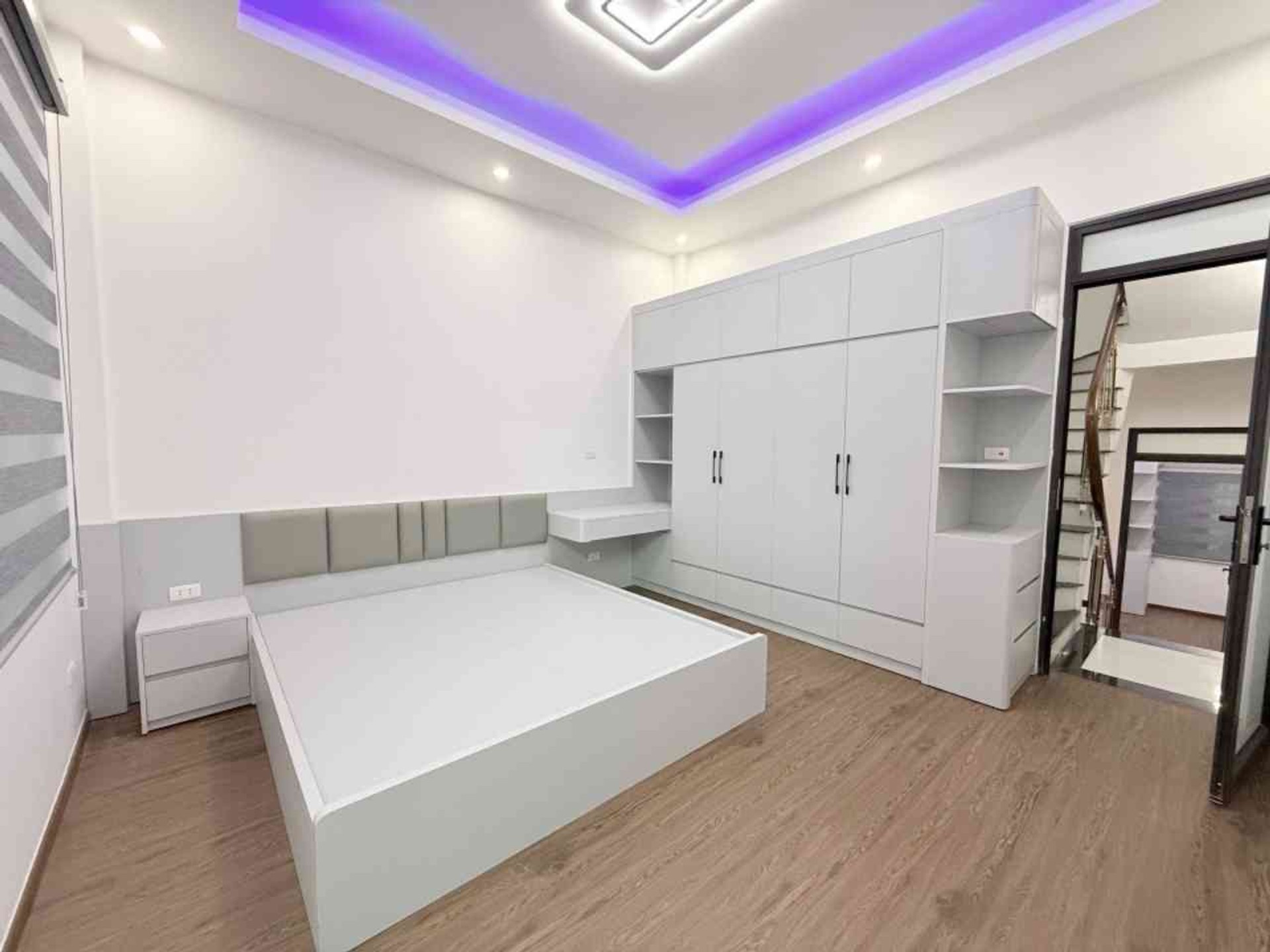 Bán nhà Ngũ Nhạc - diện tích 48m2 5 tầng - Ô tô đỗ cổng - giá 9,98 tỷ