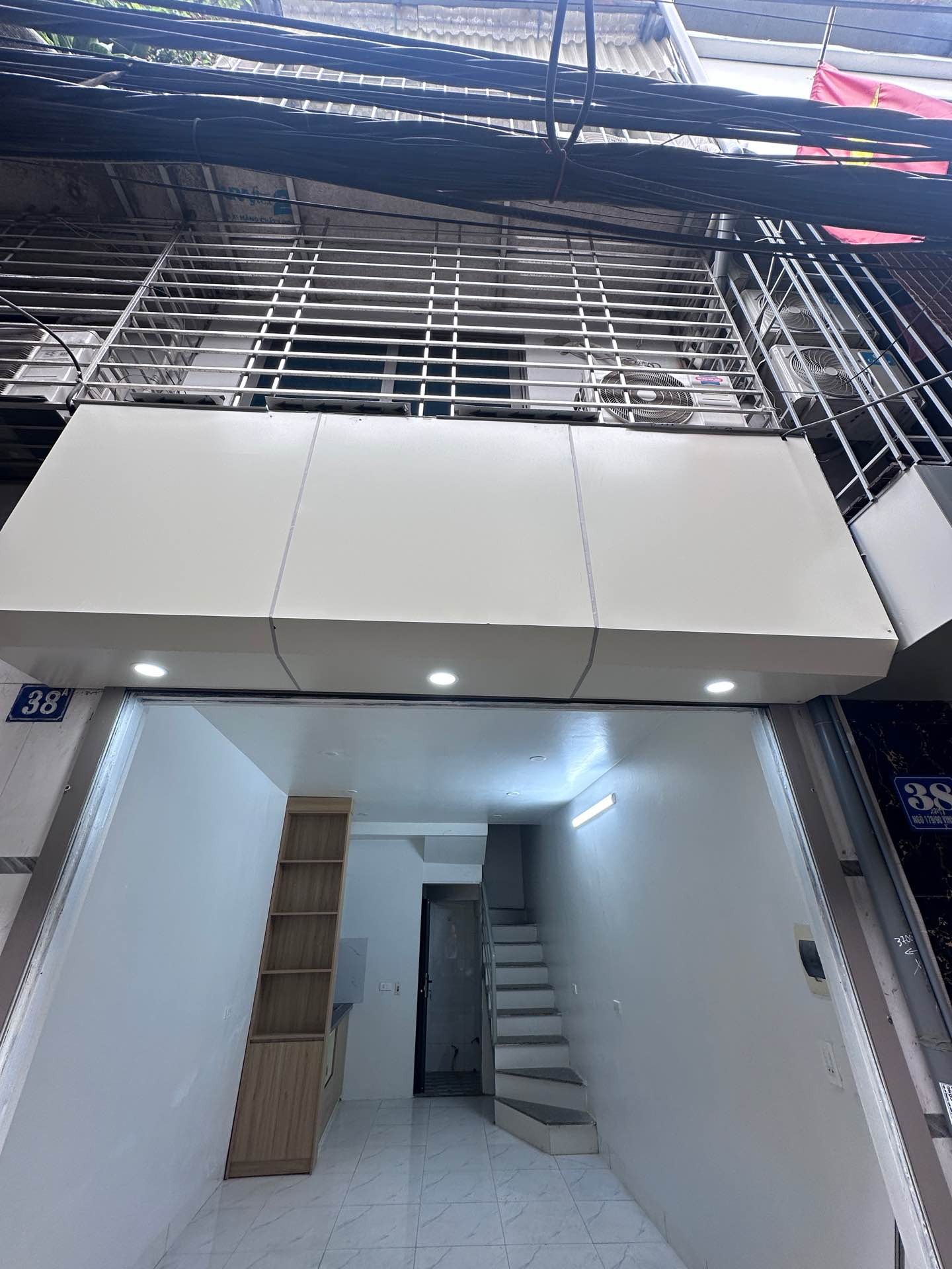 Bán nhà Vĩnh Hưng - diện tích 20m2 3 tầng - ô tô qua nhà - giá 2,9 tỷ