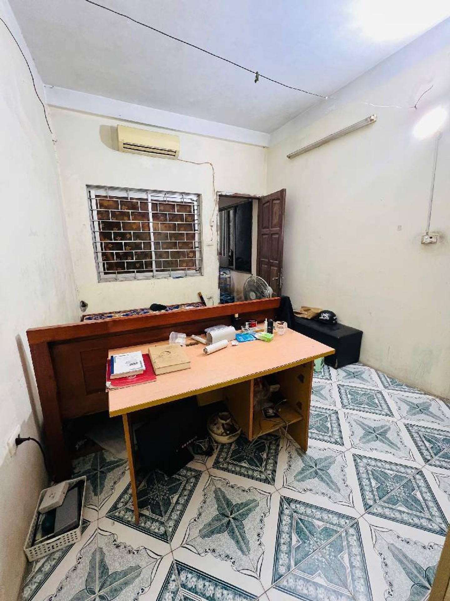 Bán nhà Nghi Tàm - diện tích 138m2 4 tầng - ô tô thông - giá 41 tỷ