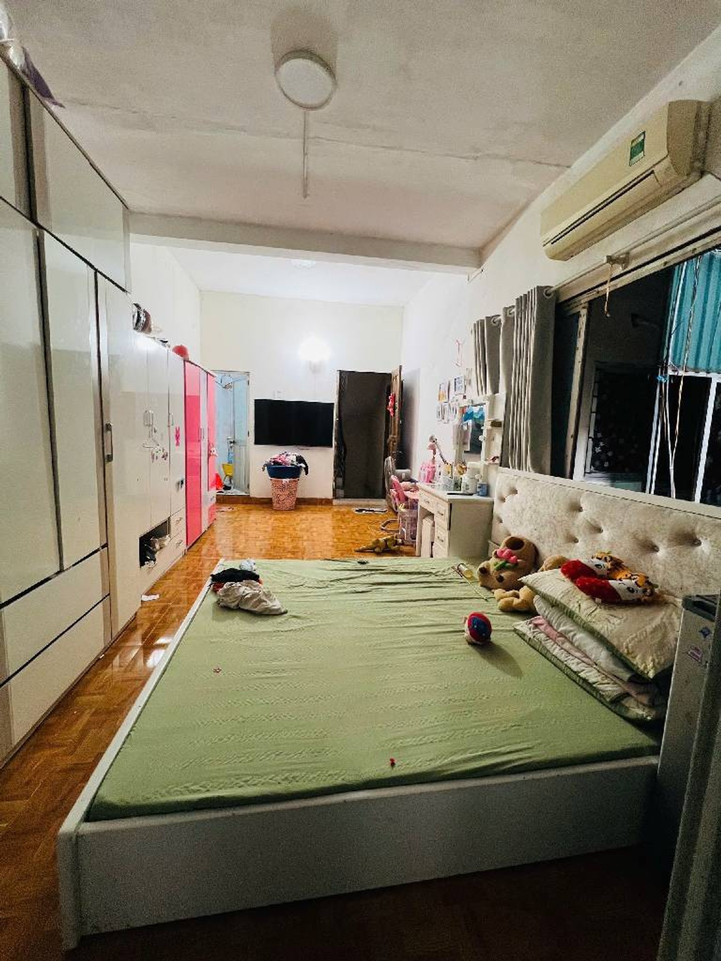 Bán nhà Nghi Tàm - diện tích 138m2 4 tầng - ô tô thông - giá 41 tỷ