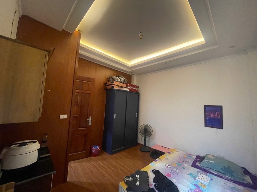Bán nhà Trương Định - diện tích 41m2 7 tầng - 10 phòng cho thuê - giá 9,6 tỷ