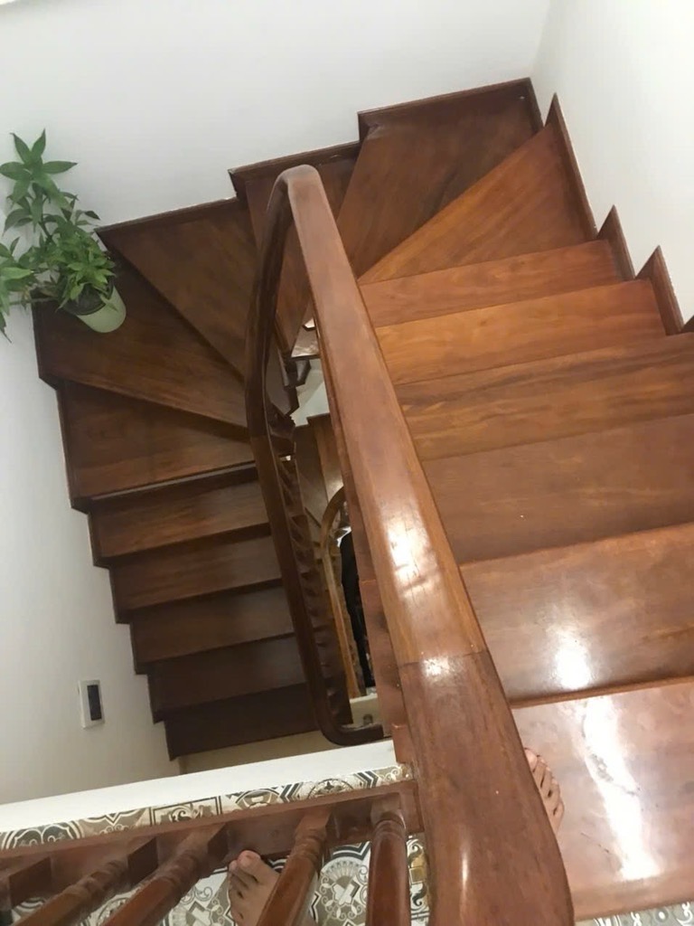 Bán nhà Trương Định - diện tích 41m2 7 tầng - 10 phòng cho thuê - giá 9,6 tỷ