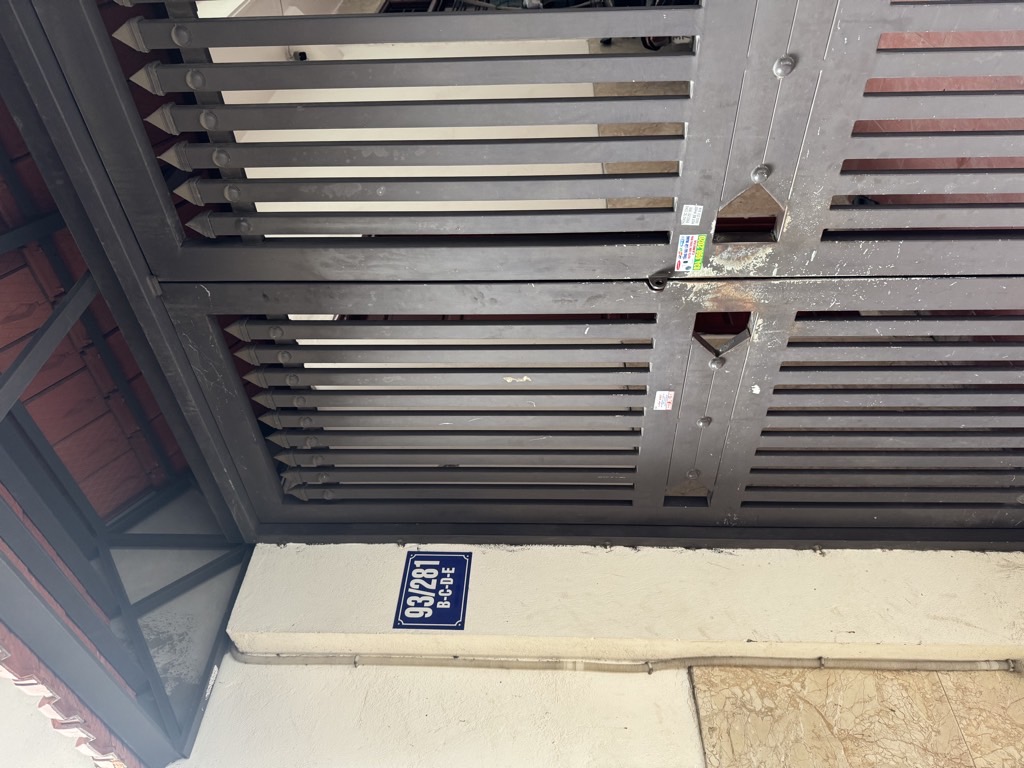 Bán nhà Trương Định - diện tích 41m2 7 tầng - 10 phòng cho thuê - giá 9,6 tỷ