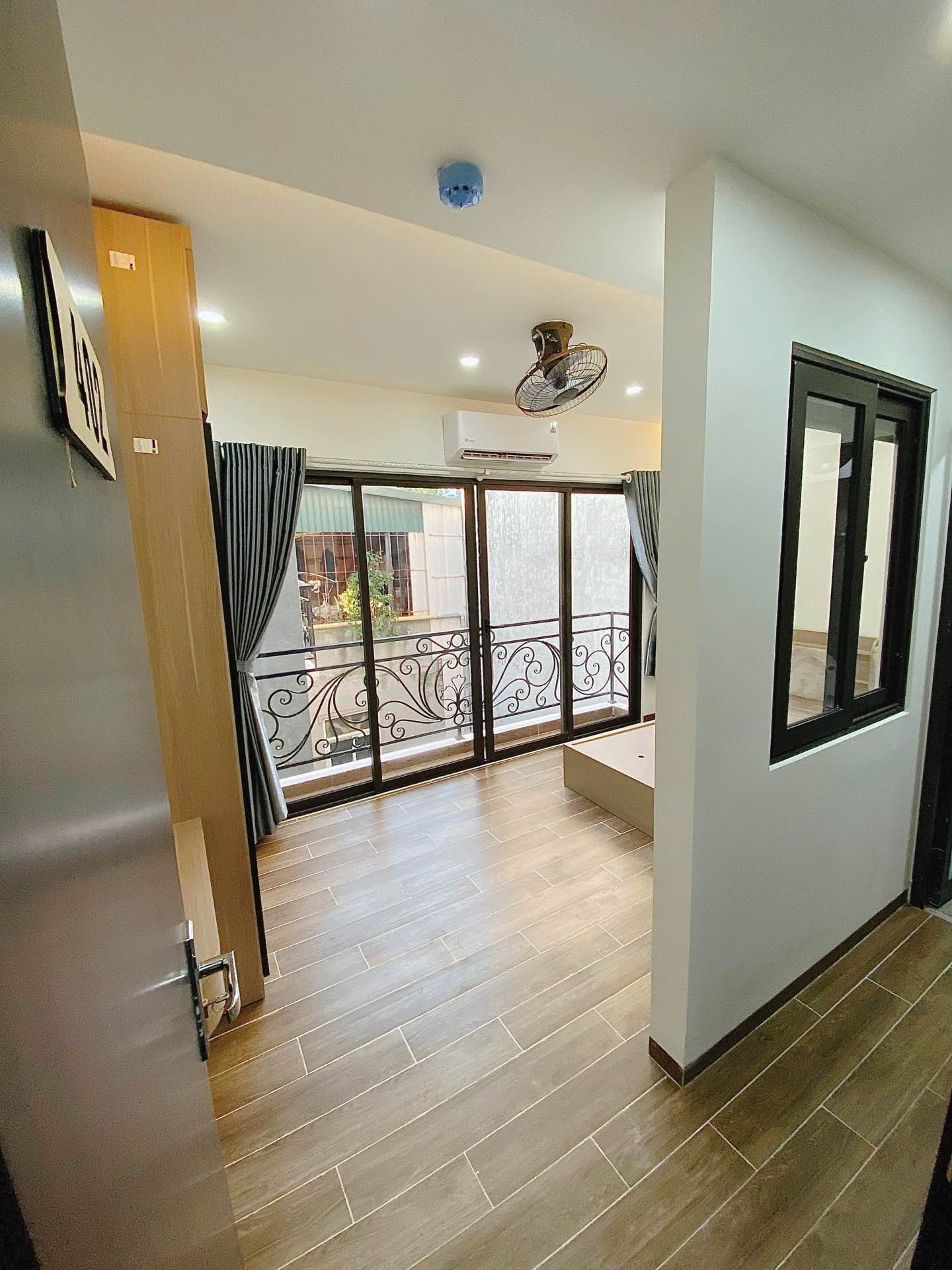 Bán nhà La Thành - diện tích 95m2 6 tầng - Thang máy, 15 phòng - giá 25 tỷ