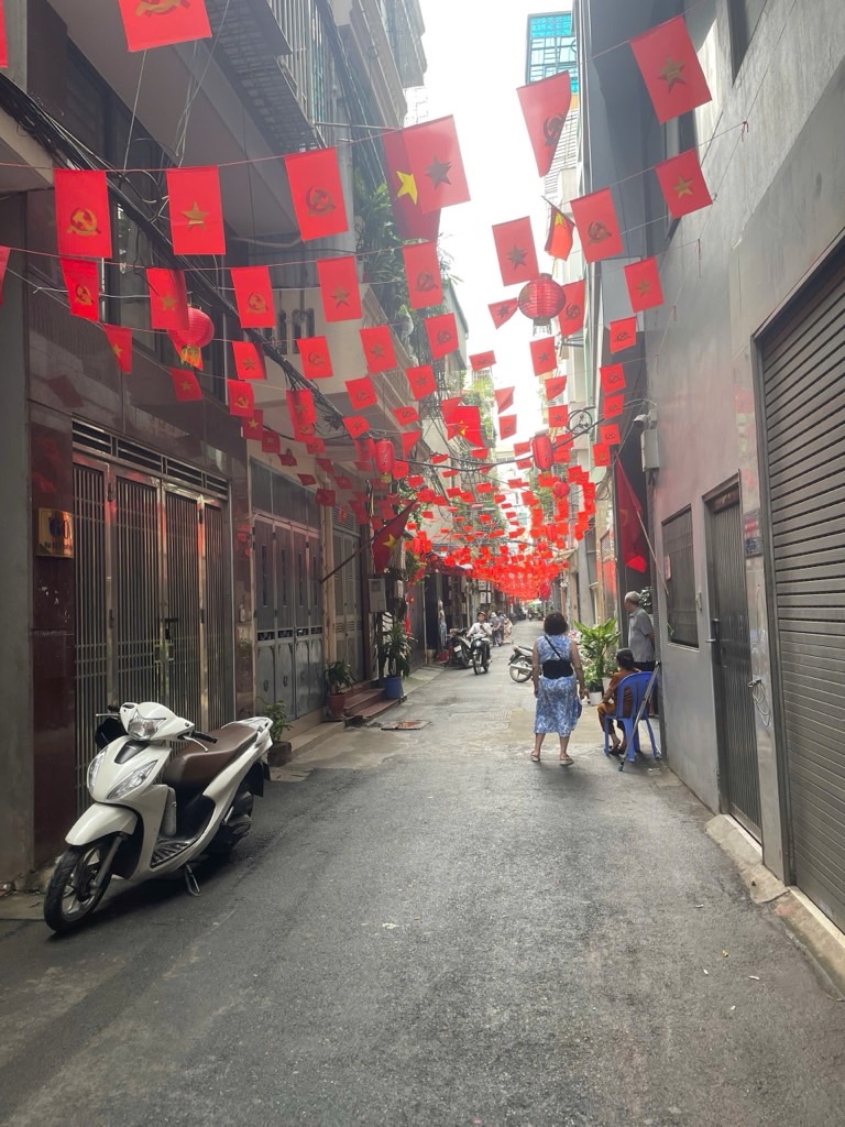 Bán nhà Lê Thanh Nghị - diện tích 109m2 8 tầng - Mặt ngõ ô tô kinh doanh - giá 48 tỷ