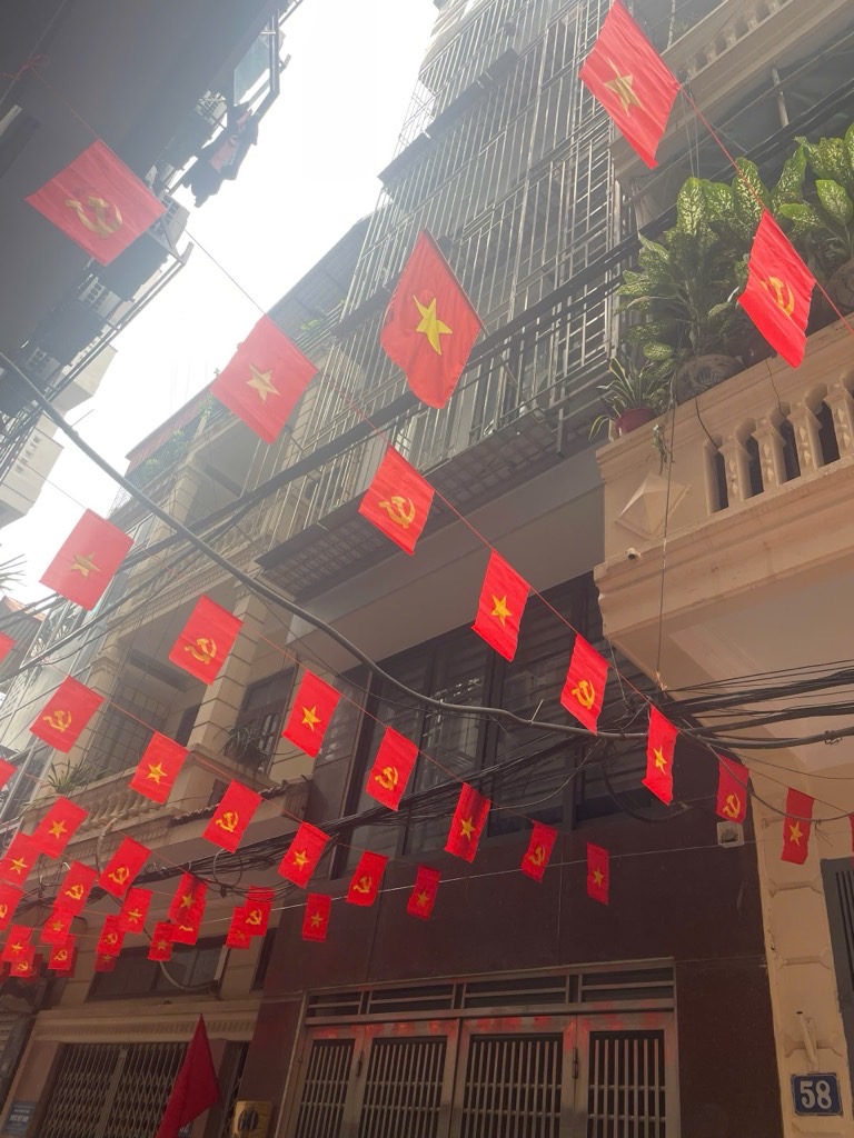 Bán nhà Lê Thanh Nghị - diện tích 109m2 8 tầng - Mặt ngõ ô tô kinh doanh - giá 48 tỷ