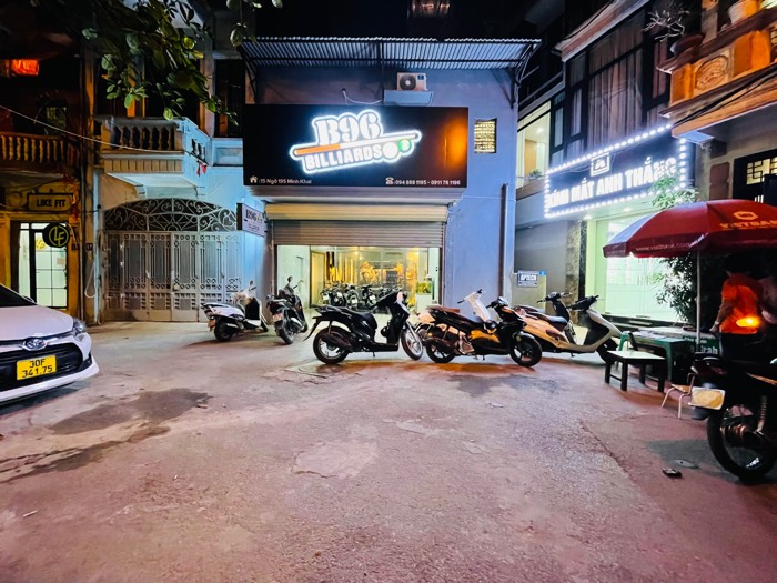 Bán nhà Minh Khai - diện tích 206m2 2 tầng - Ô TÔ TRÁNH - giá 65 tỷ