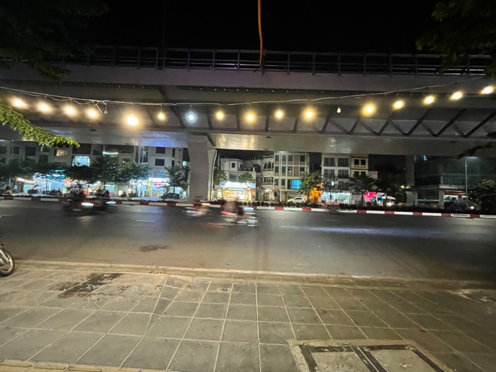 Bán nhà Minh Khai - diện tích 206m2 2 tầng - Ô TÔ TRÁNH - giá 65 tỷ