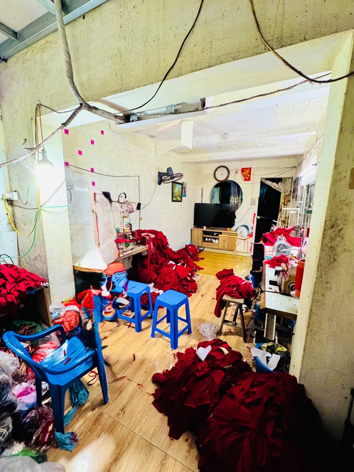 Bán nhà Ngõ Hưng Ký - diện tích 55m2 2 tầng - Nhà riêng 2 tầng cũ - giá 6,15 tỷ