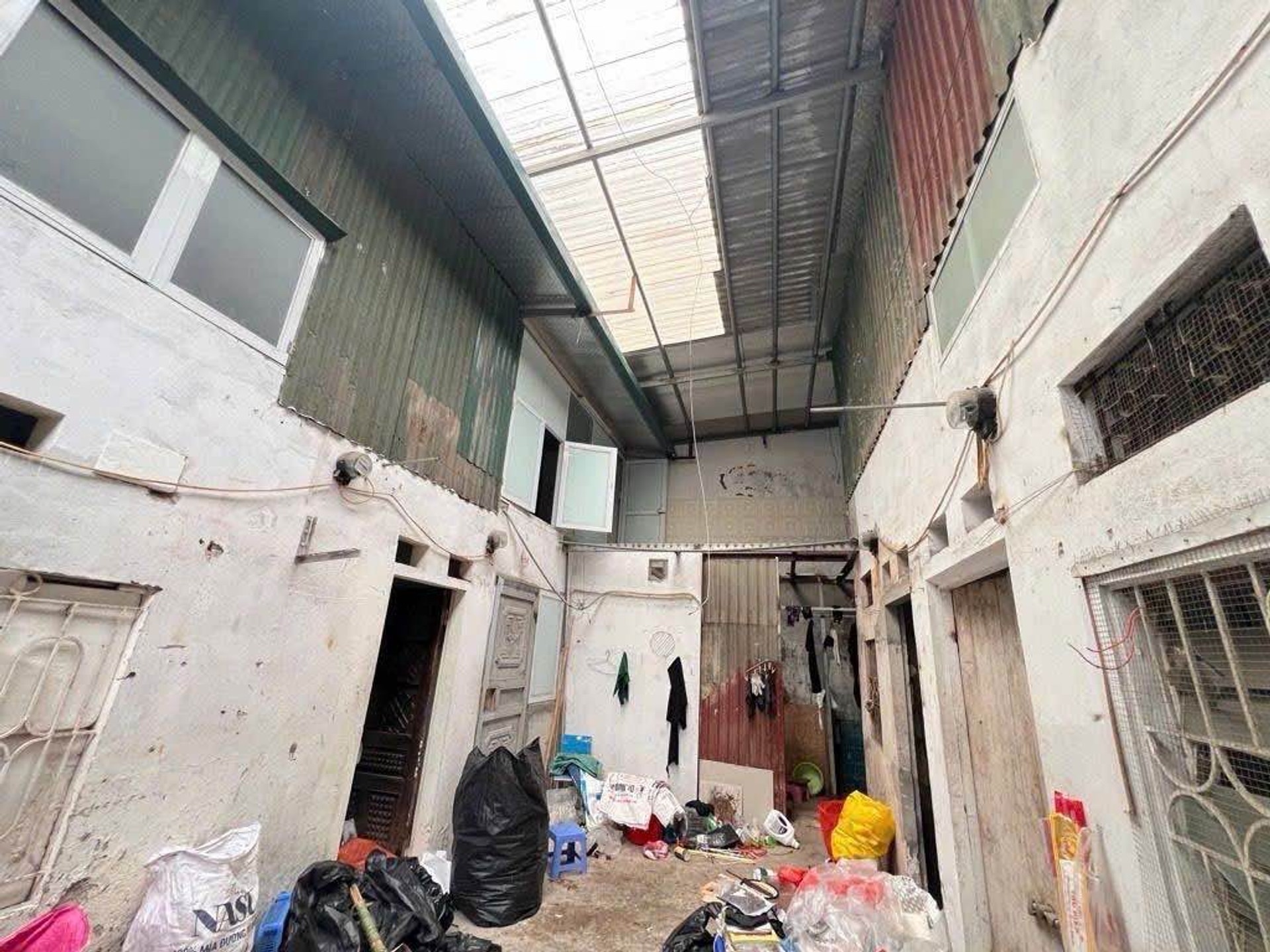 Bán nhà Nguyễn Đức Cảnh - diện tích 100m2 0 tầng - Ô tô phi thắng vào nhà - giá 21 tỷ
