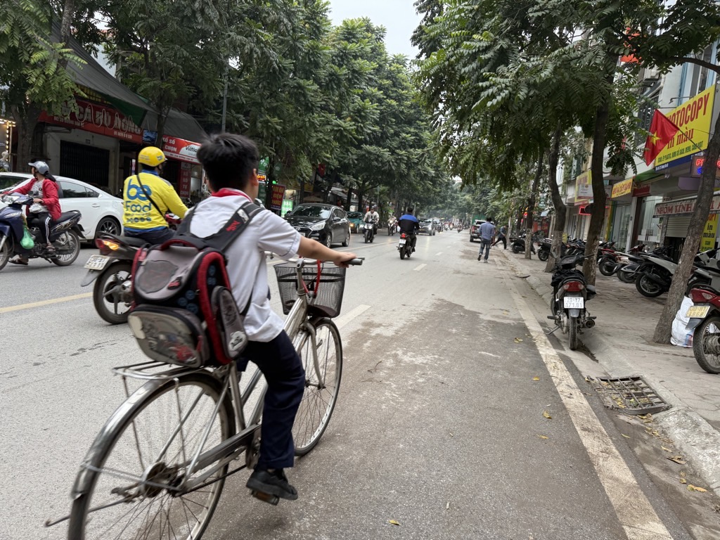 Bán nhà Dương Văn Bé - diện tích 91m2 1 tầng - MẶT PHỐ LÔ GÓC - giá 36,8 tỷ