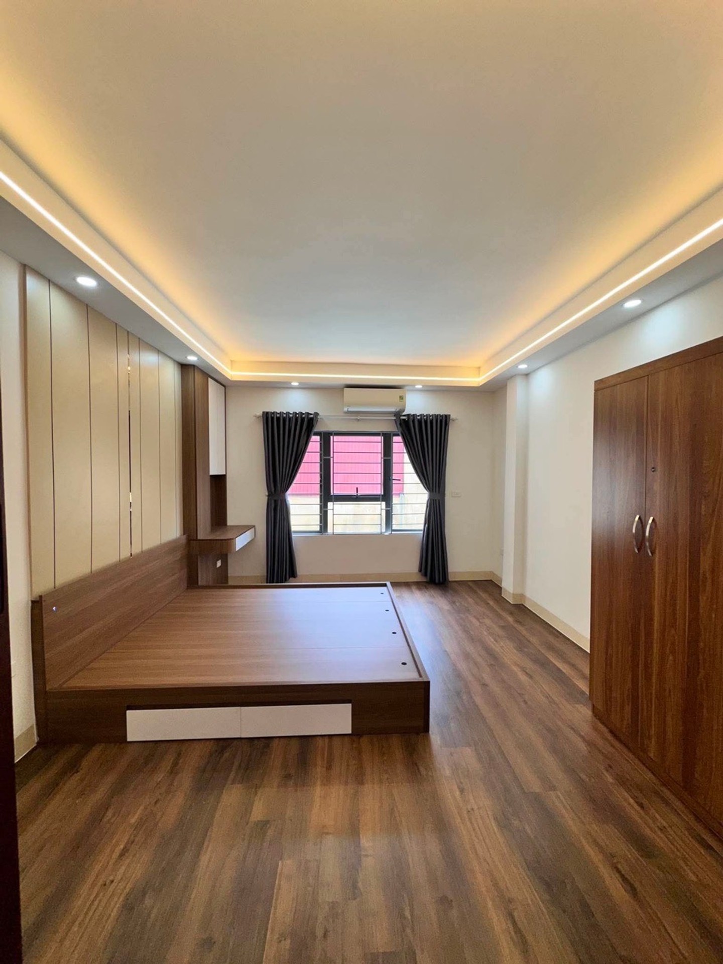 Bán nhà Nam Dư - diện tích 30m2 5 tầng - Nhà đẹp xây mới - giá 7,5 tỷ