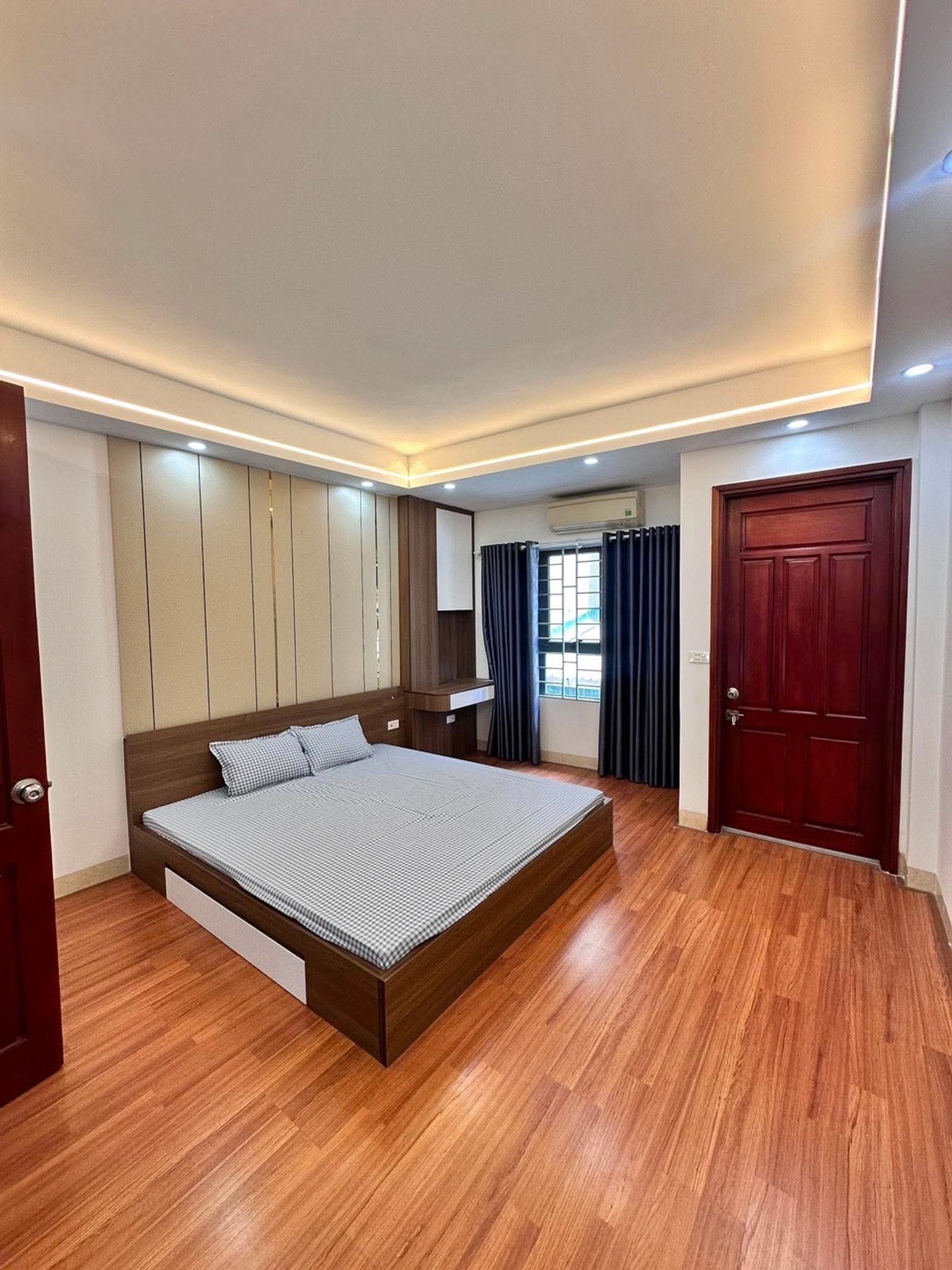 Bán nhà Nam Dư - diện tích 30m2 5 tầng - Nhà đẹp xây mới - giá 7,5 tỷ