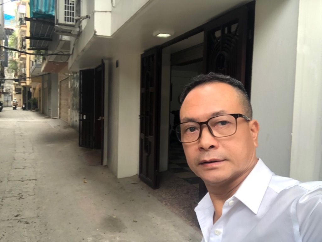 Bán nhà Lạc Trung - diện tích 46m2 5 tầng - Ô TÔ NGỦ TRONG NHÀ - giá 19,5 tỷ