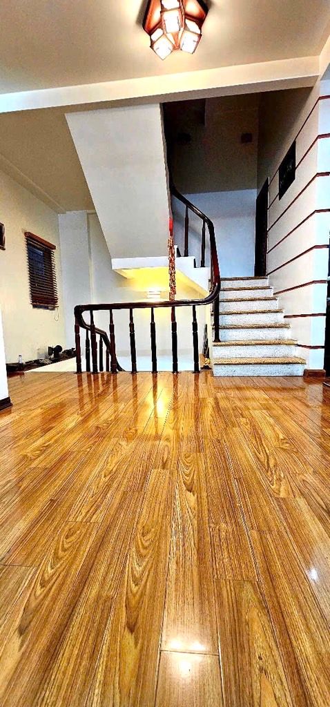 Bán nhà Lạc Trung - diện tích 46m2 5 tầng - Ô TÔ NGỦ TRONG NHÀ - giá 19,5 tỷ