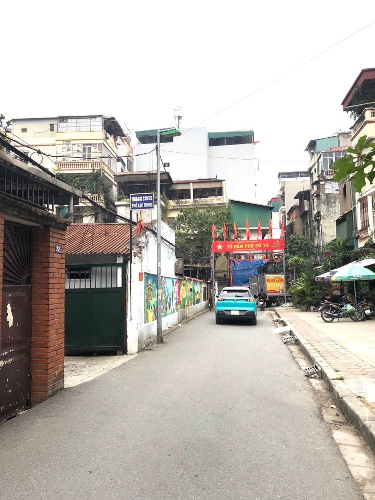 Bán nhà Lạc Trung - diện tích 46m2 5 tầng - Ô TÔ NGỦ TRONG NHÀ - giá 19,5 tỷ